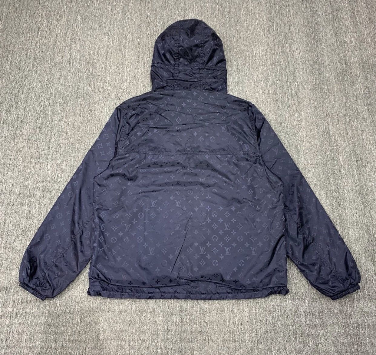 Louis Vuitton Louis Vuitton Blue dark full print double-sided jacket Size US S / EU 44-46 / 1 - 4 Thumbnail