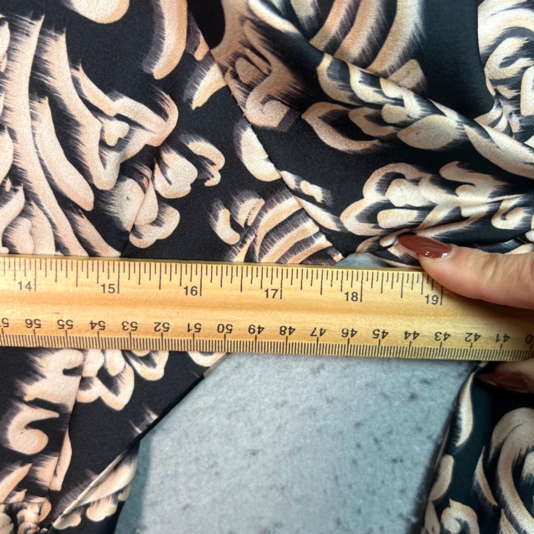 Vintage Patricia Forgeal LM Lulu Paris Womens Wrap Dress Black Beige Paisley Print V-Neck Party Cocktail One Size Regular Short Dress Mens?? Size ONE SIZE - 6 Thumbnail