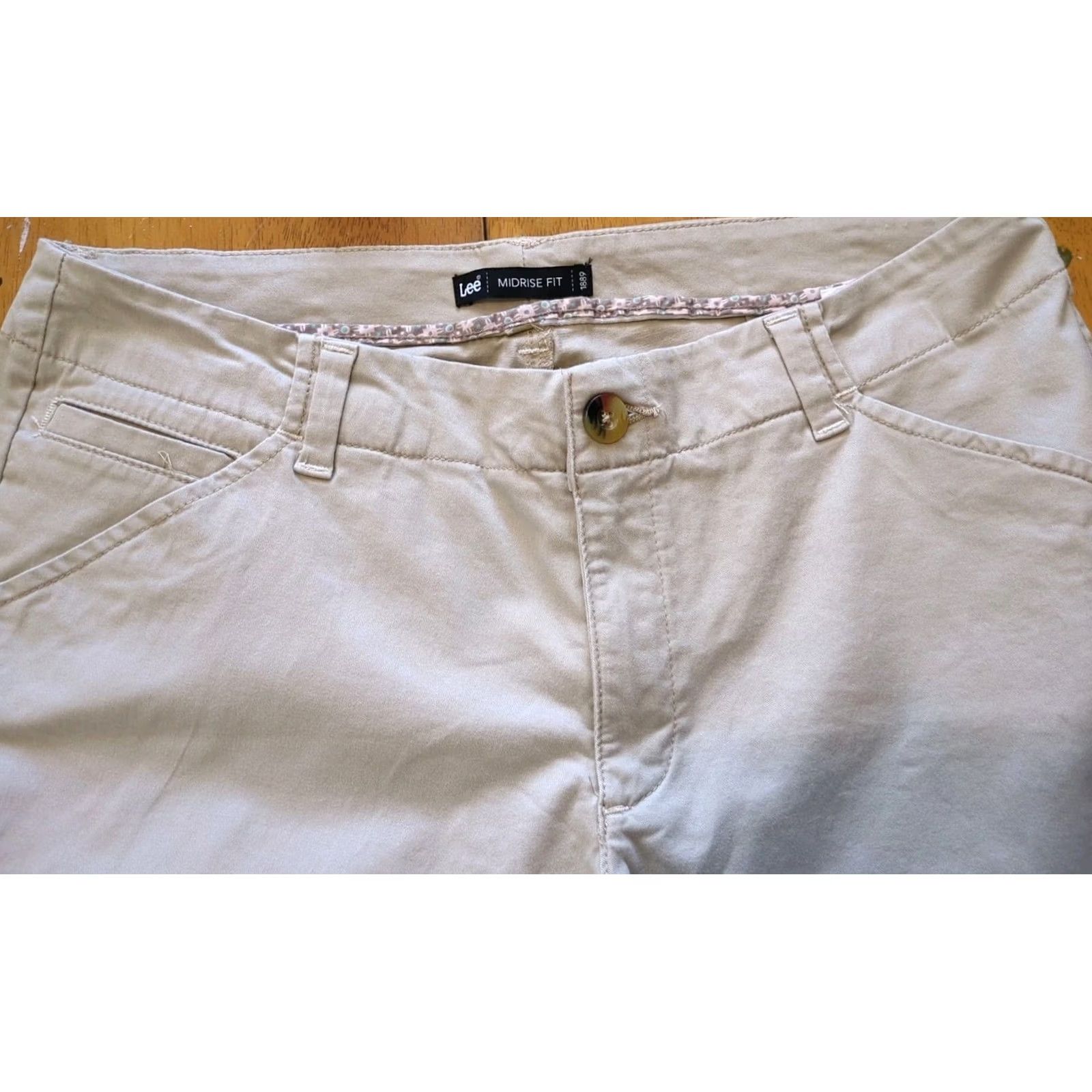 Lee Lee Women’s Capri Pants Petites 14P Beige Crop Mid Rise Fit Straight Karlibuta? Size 36" / US 14 / IT 50 - 5 Thumbnail