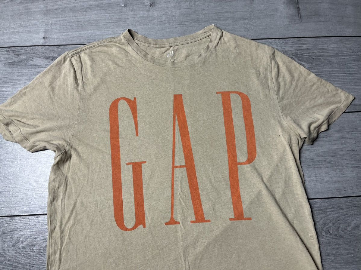 Gap Gap T-shirt big logo size Large Size US L / EU 52-54 / 3 - 3 Thumbnail