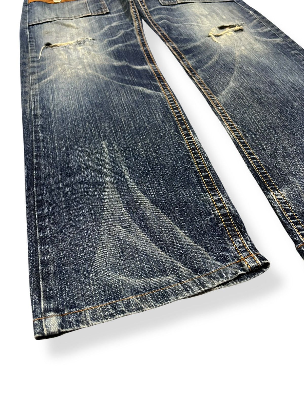 Edwin Vintage Edwin XV Whisker Washed Distressed Denim Bush Pants Size US 35 - 7 Thumbnail