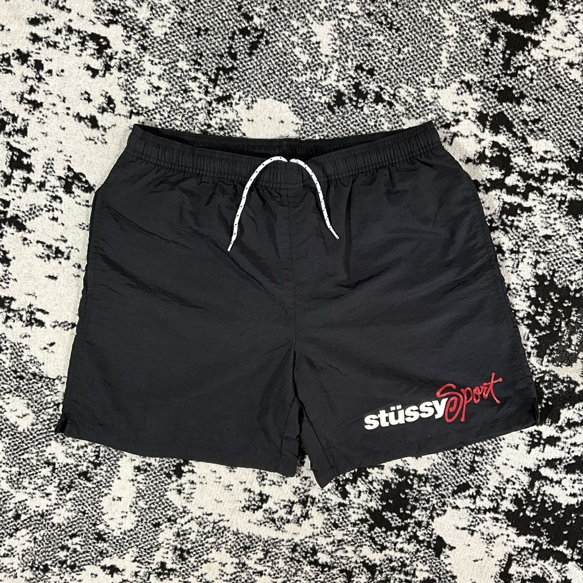 Vintage Stussy Embroidered Shorts Size W31