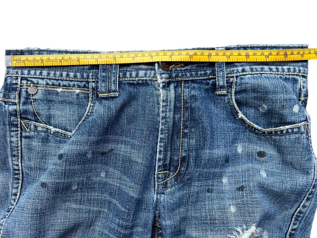 Wrangler Vintage Wrangler Distressed Patchwork Denim Jeans 33x34 Size US 33 - 16 Thumbnail