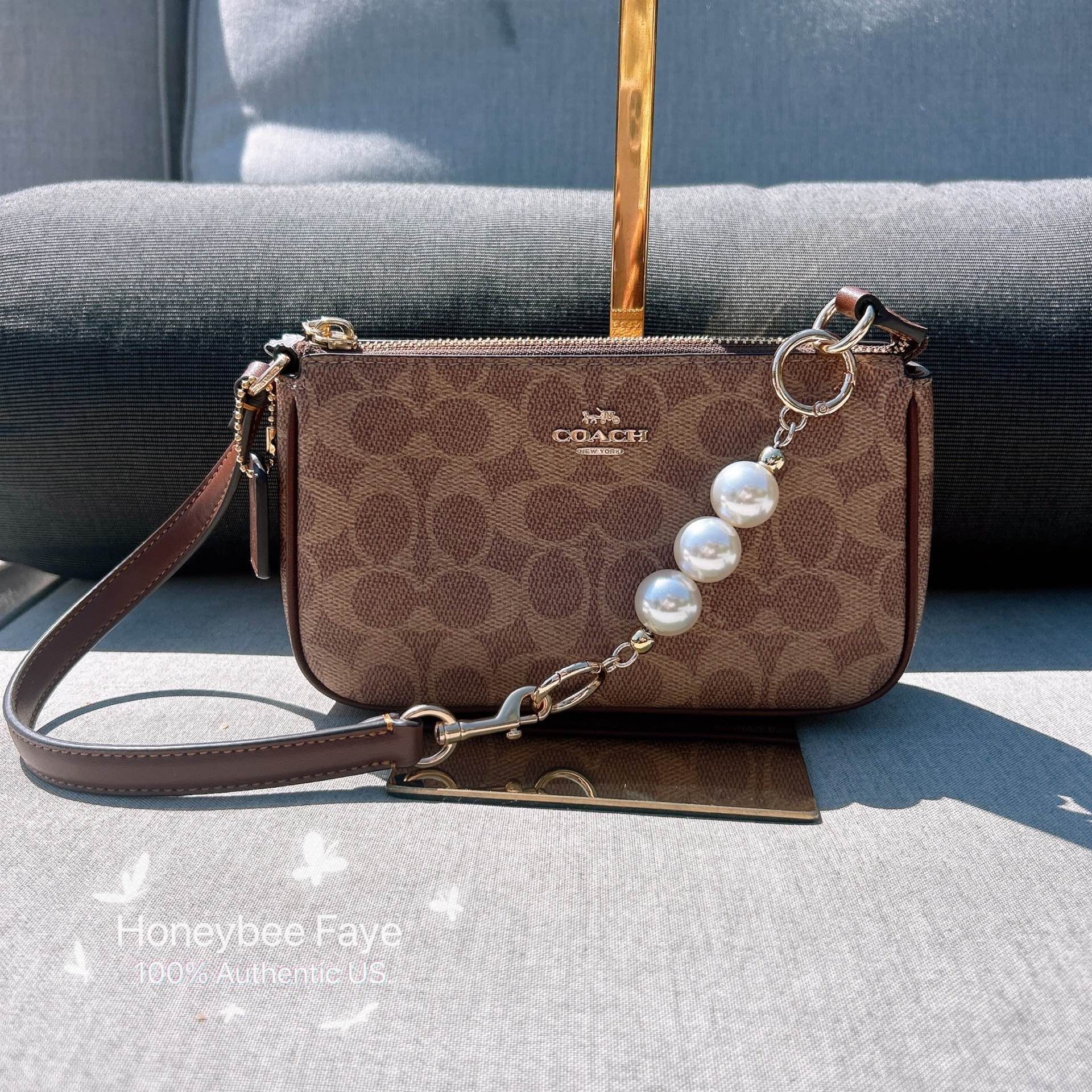Coach Nolita 19 In Signature Canvas CW426 plus extended chain Size ONE SIZE - 1 Thumbnail