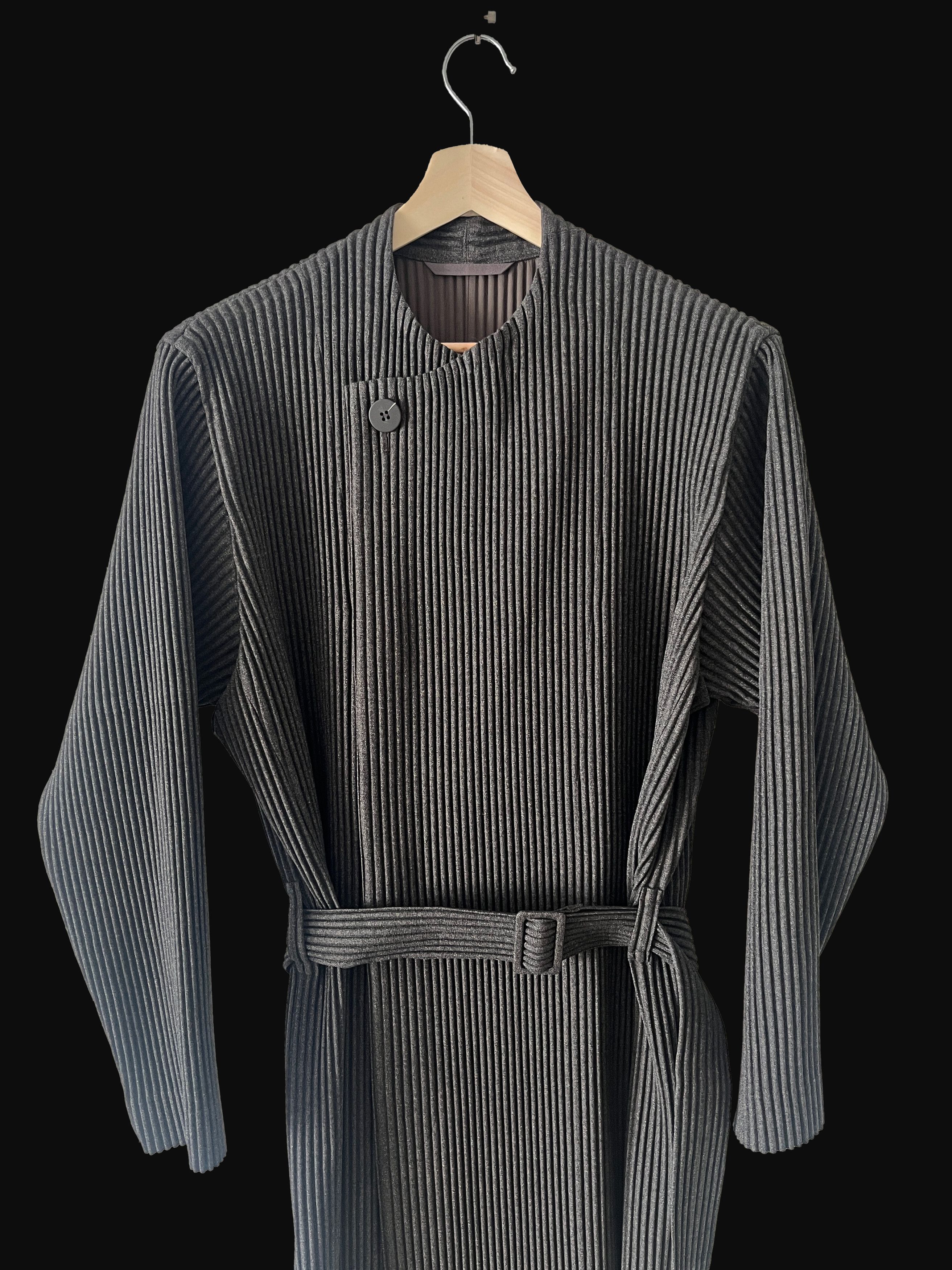 Homme Plisse Issey Miyake Wool Like Light Pleated Belted Collarless Coat Size US L / EU 52-54 / 3 - 3 Thumbnail
