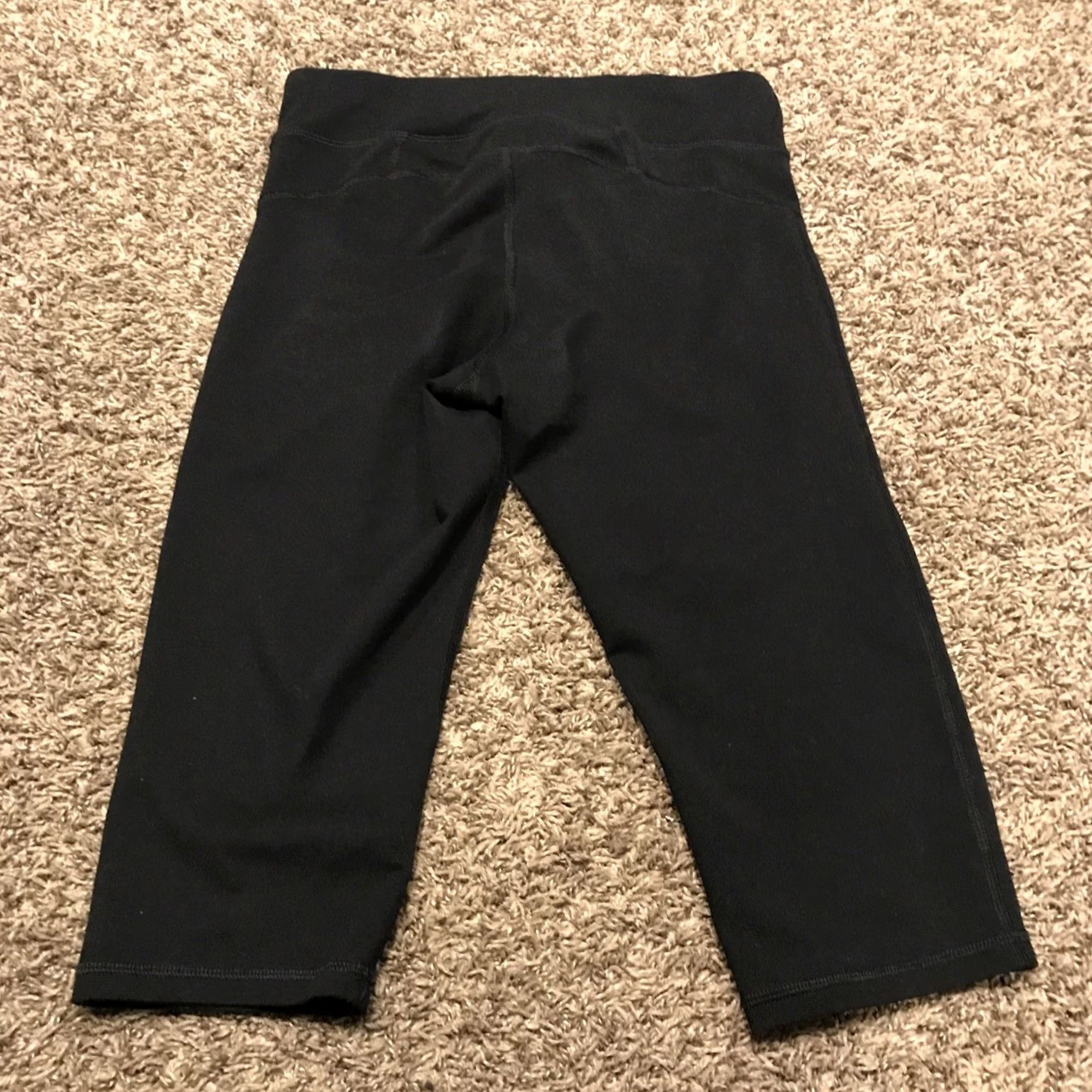 Champion c9 by champion Capris Pants Womens S Polyester Blend Stretch Capris Skinny Inseam 16” Black Casual Gym & Training Size ONE SIZE - 3 Thumbnail
