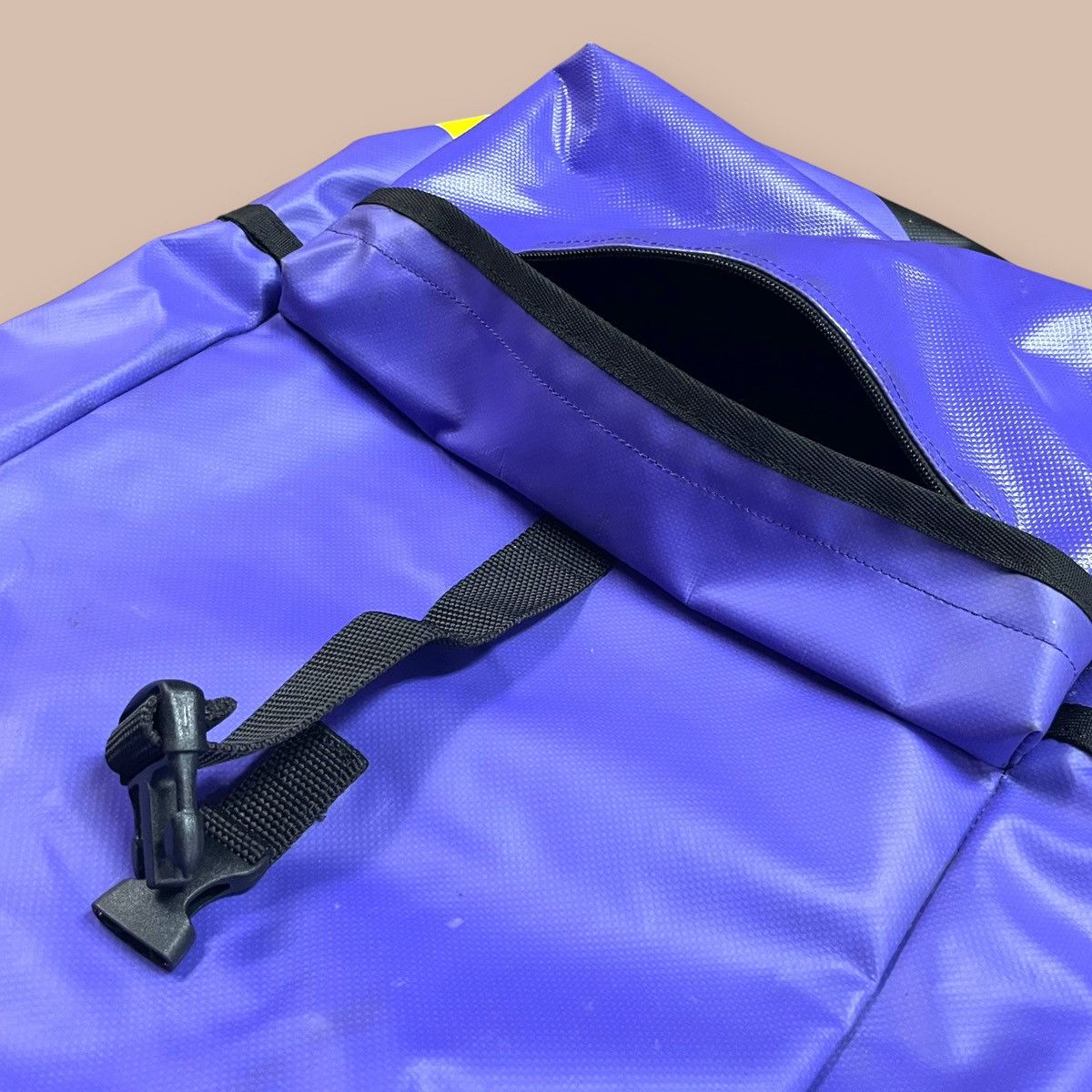 CABANE de ZUCCa ZUCCA Type ZU-21 CZ22 Purple PVC Backpack Size ONE SIZE - 12 Thumbnail