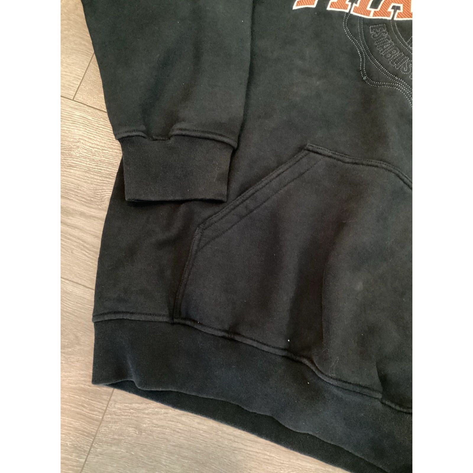 Phat Farm VINTAGE Phat Farm 92 Embroidered Sweatshirt Hoodie Pullover Black Mens Large Size US L / EU 52-54 / 3 - 3 Thumbnail