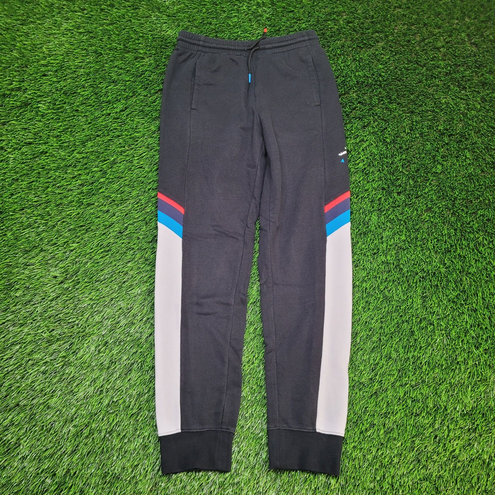 Jordan Brand Jordan Jumpman BMW M Sport Stripes Joggers XS Sweatpants Size US 28 / EU 44 - 1 Thumbnail