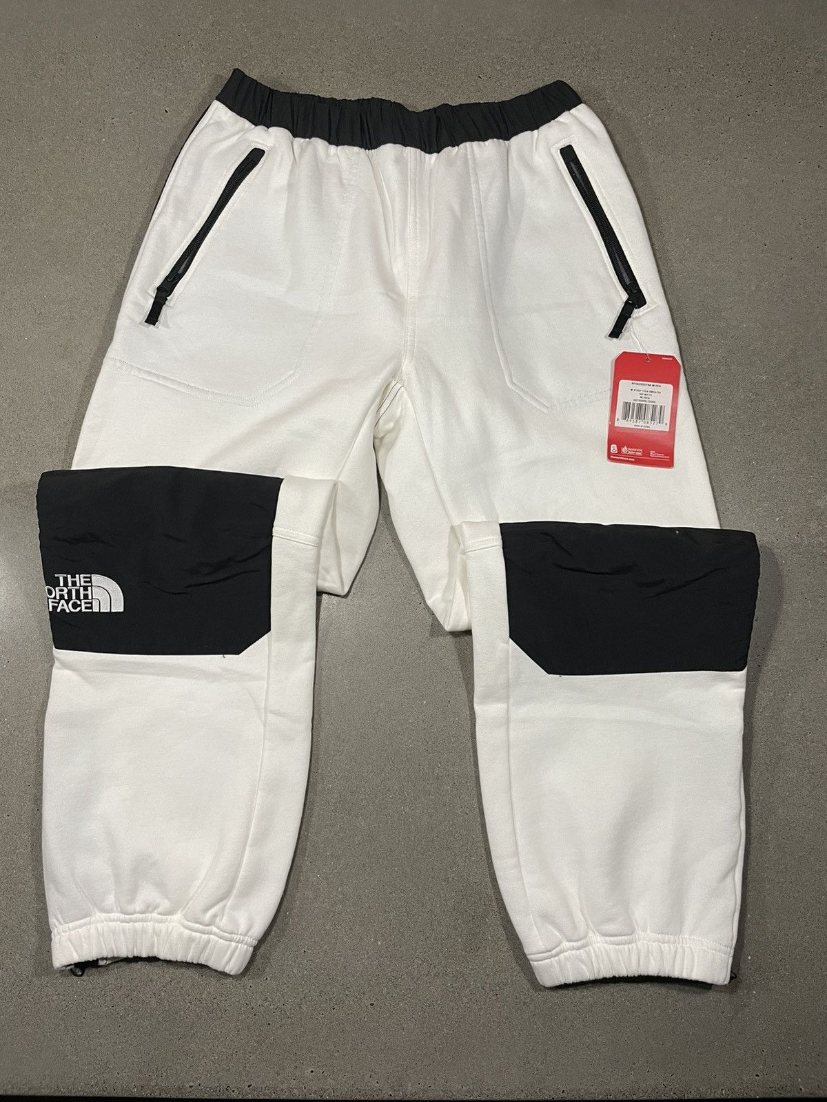 RARE: S/S 2016 Supreme x TNF Steep Tech Joggers 