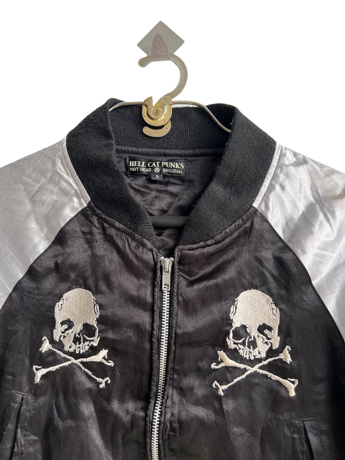 Hysteric Glamour 🇯🇵 Exc. Hell Cat Punks 💀 Embroidery "Peace" Crop Sukajan Size M / US 6-8 / IT 42-44 - 4 Thumbnail