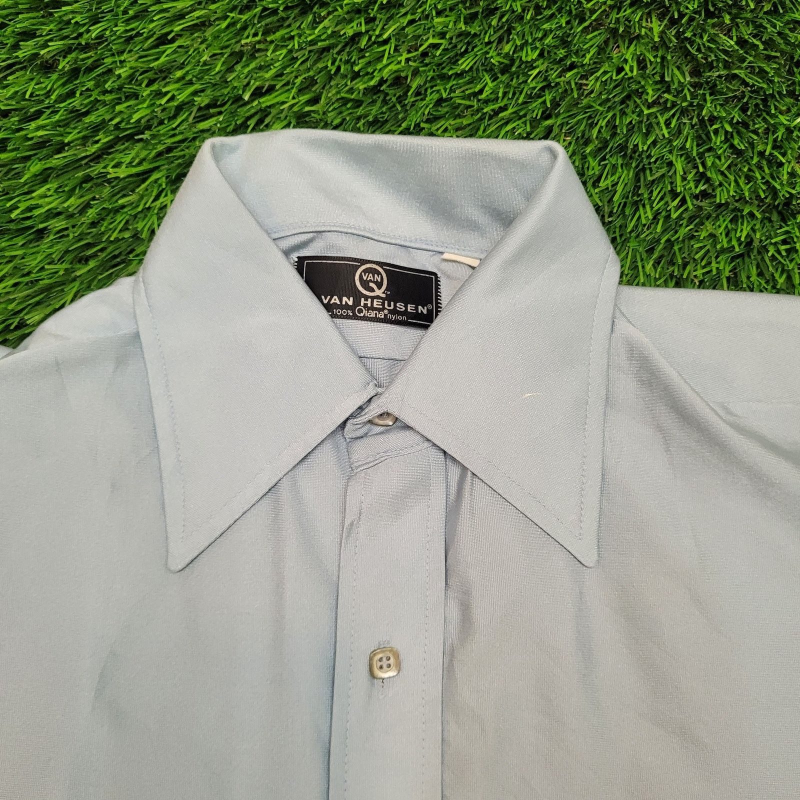 Van Heusen VTG 70s Van-Heusen Dagger Collar Nylon Button Shirt M Qiana Size US M / EU 48-50 / 2 - 2 Thumbnail