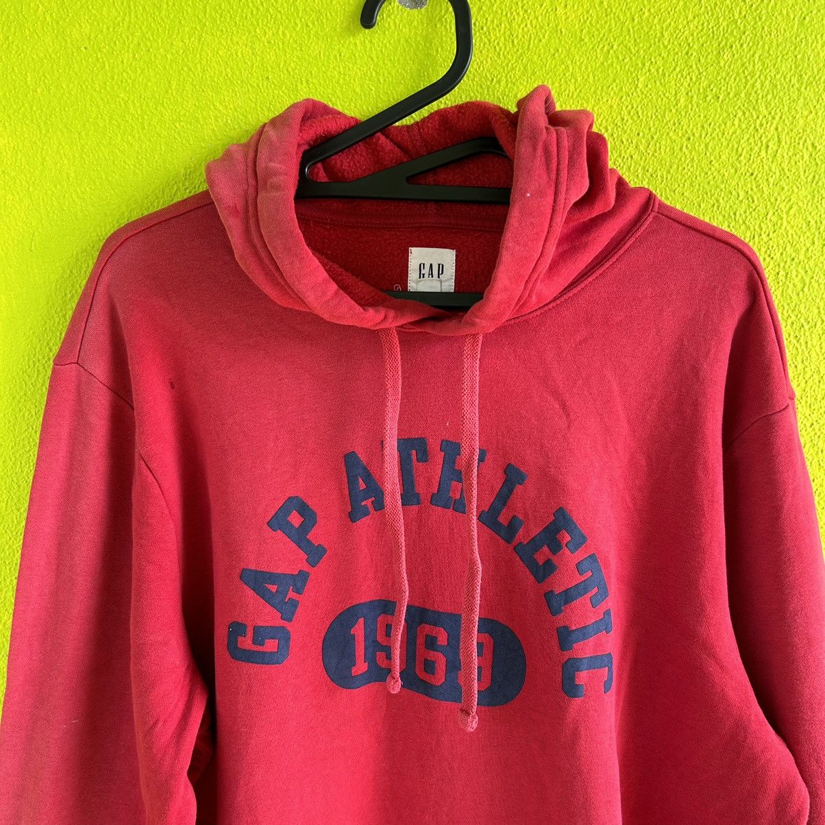 Gap Vintage Gap Athletic Red Hoodie Size US L / EU 52-54 / 3 - 2 Thumbnail