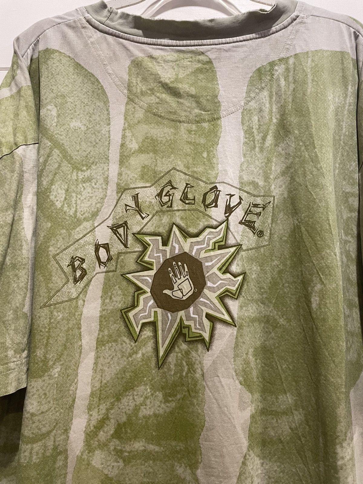 Body Glove VINTAGE BODY GLOVE ALL OVER PRINT T SHIRT GREEN Size US XL / EU 56 / 4 - 4 Thumbnail