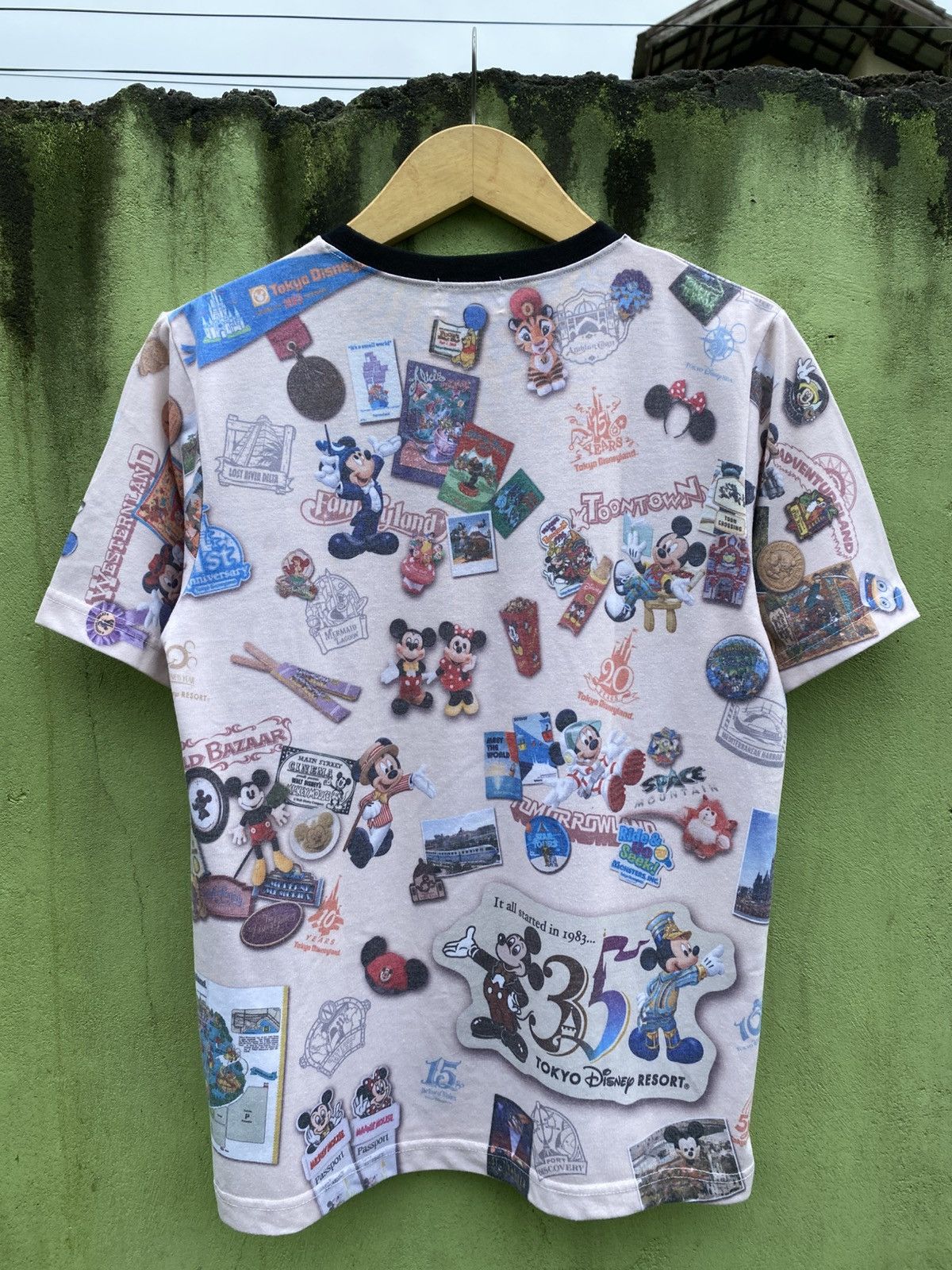 Disney Tokyo Disney Resort Tokyo / Pixar All Over Print Tshirt Size US M / EU 48-50 / 2 - 2 Thumbnail