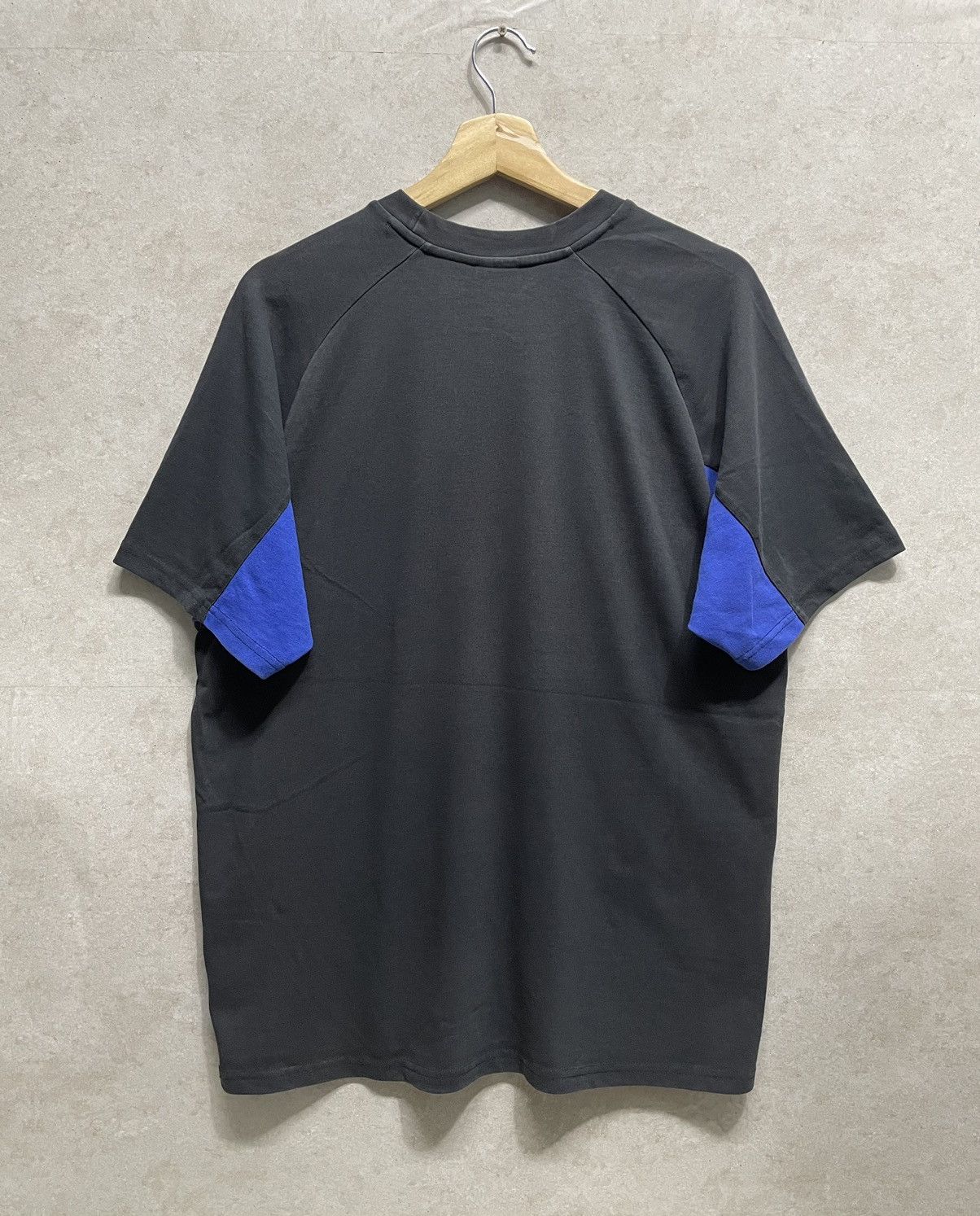 Nike Vintage Y2K Nike Inter Milan Football Club Tee Size US M / EU 48-50 / 2 - 5 Thumbnail