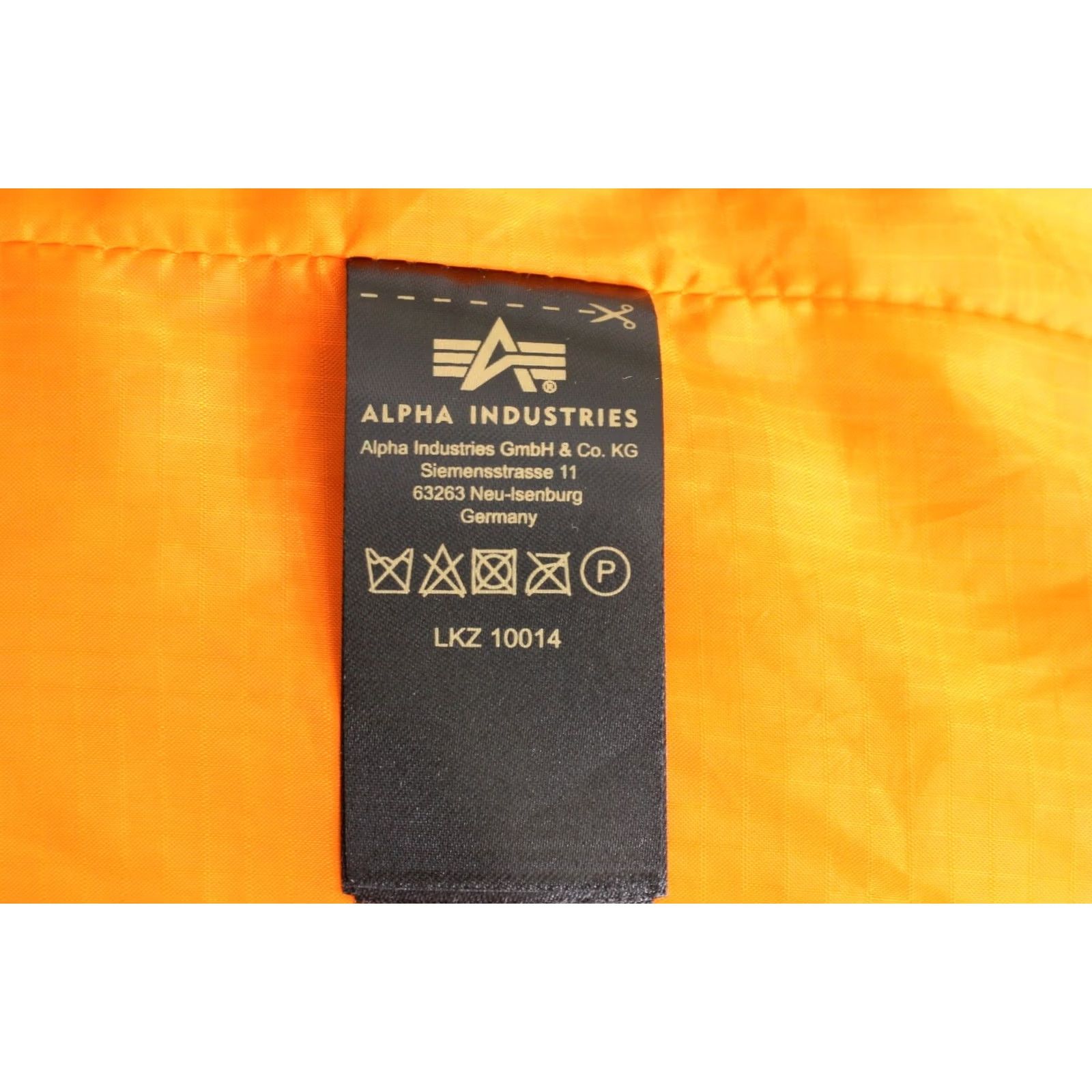 Alpha Industries ALPHA INDUSTRIES Bomber Jacket Men Size M Quilted Padded Pac MJ2621 Size US M / EU 48-50 / 2 - 7 Thumbnail