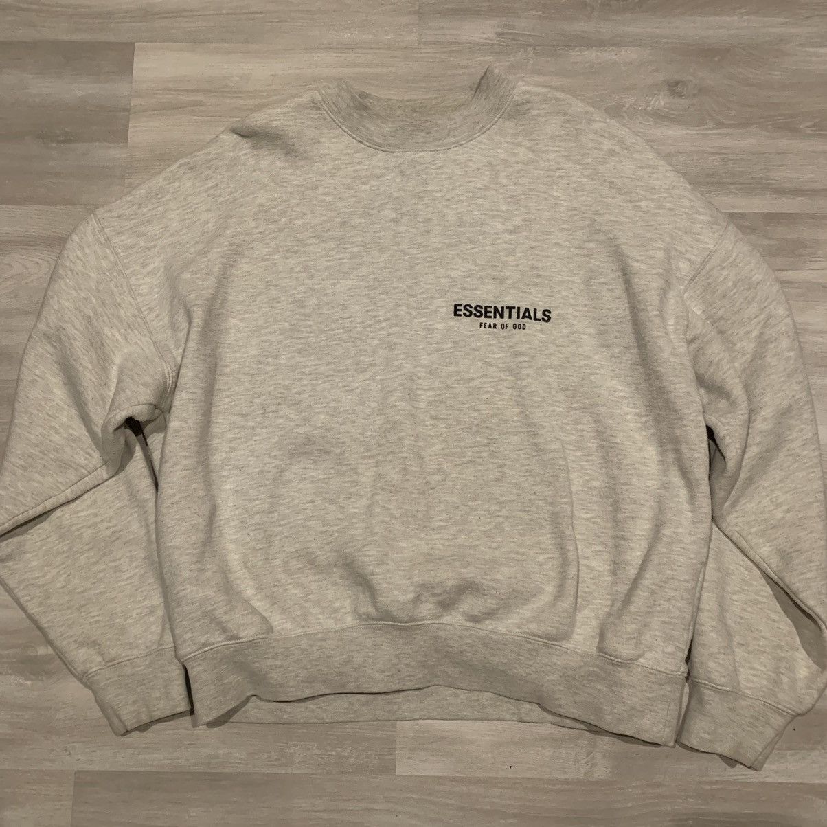Fear of God Fear of God Essentials Crewneck Grey Size S Size US S / EU 44-46 / 1 - 3 Thumbnail