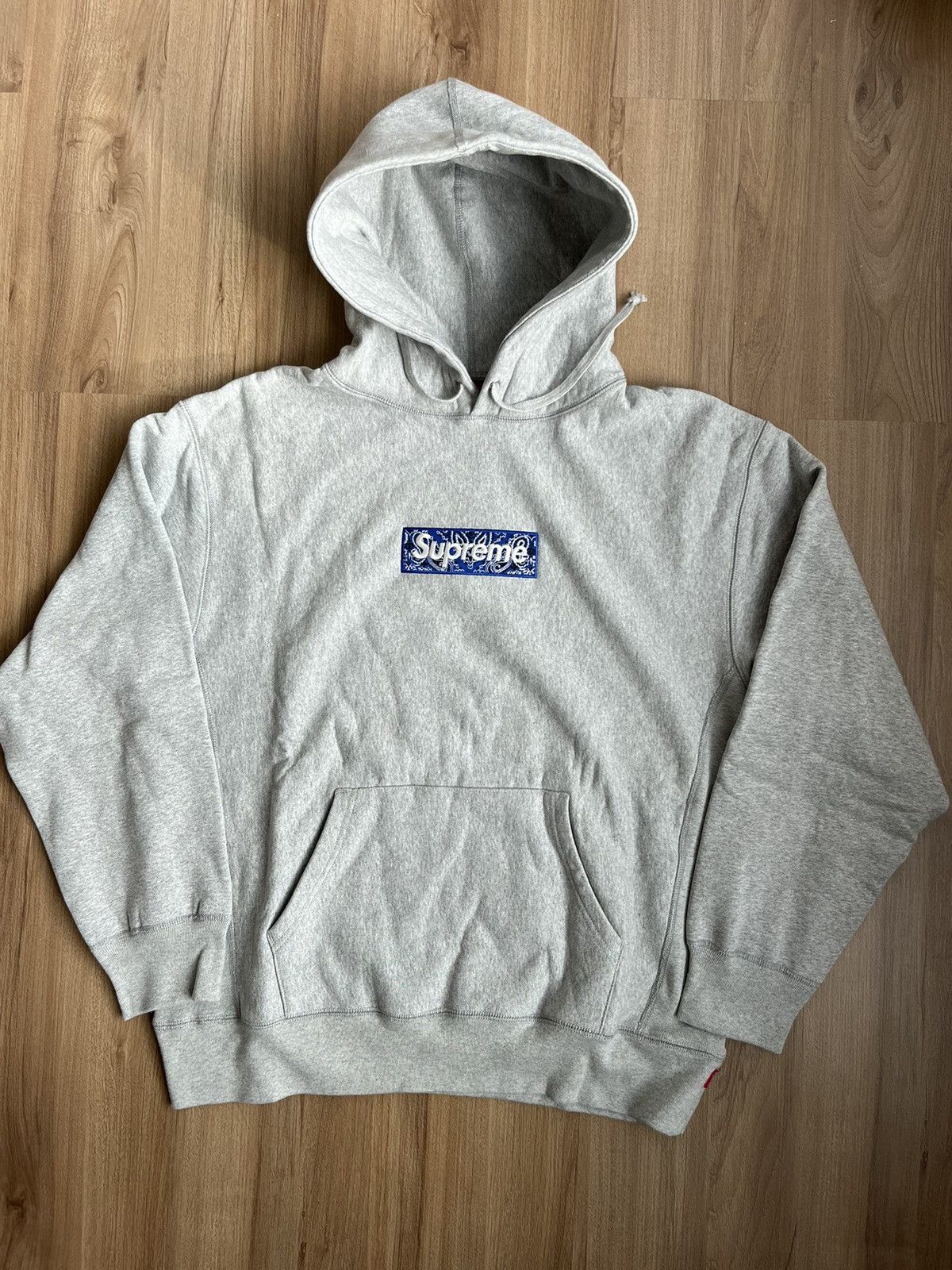 Supreme bandana box 2024 logo hoodie replica