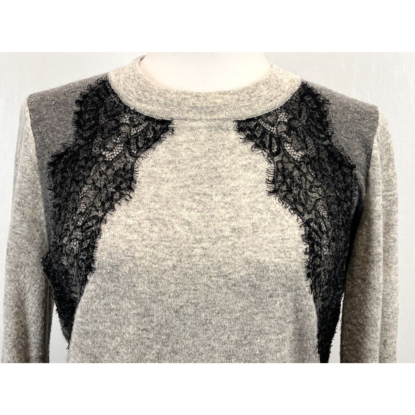 J.Crew J. Crew Wool Blend Sweater Women's Small Gray Crew Neck Pullover Fall Winter Size S / US 4 / IT 40 - 5 Thumbnail