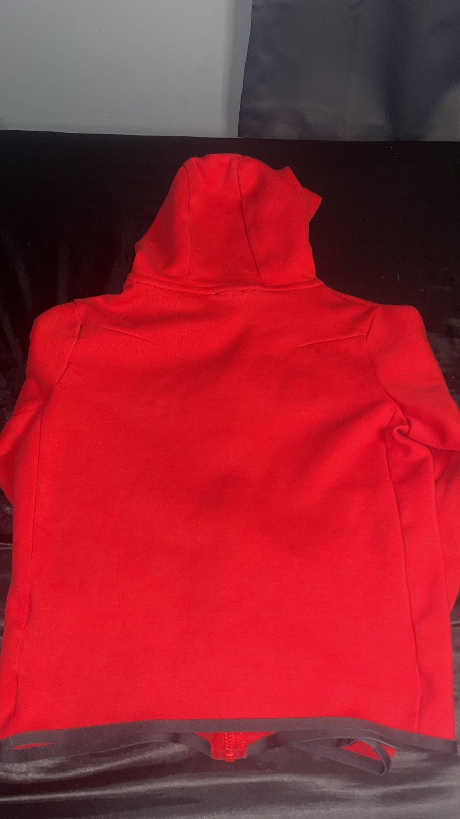 Nike Red Nike Tech Size L Youth Size US L / EU 52-54 / 3 - 4 Thumbnail