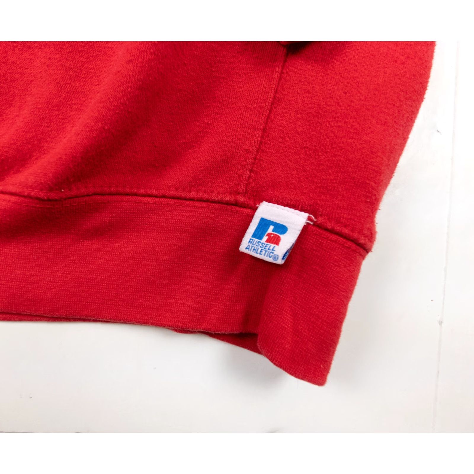 Russell Athletic Russell Athletic Sweatshirt Adult Medium Red Crewneck Pullover Sweater Mens Y2K Size US M / EU 48-50 / 2 - 4 Thumbnail