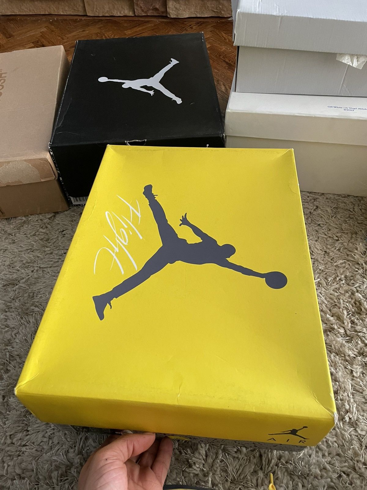 Jordan Brand Jordan 4 Lightning Size US 12 / EU 45 - 14 Thumbnail