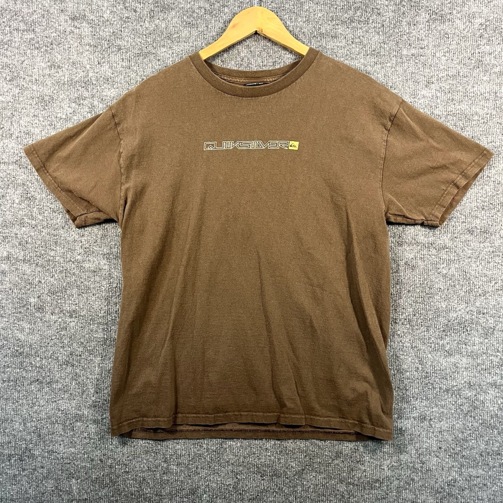 Quiksilver VINTAGE Quiksilver Brown Faded Surf Skate Y2K 90s Large T-Shirt Men Crew Neck Short Sleeve Cotton Logo 90s Grunge Center Brown L Regular Size Vintage Size US L / EU 52-54 / 3 - 3 Thumbnail