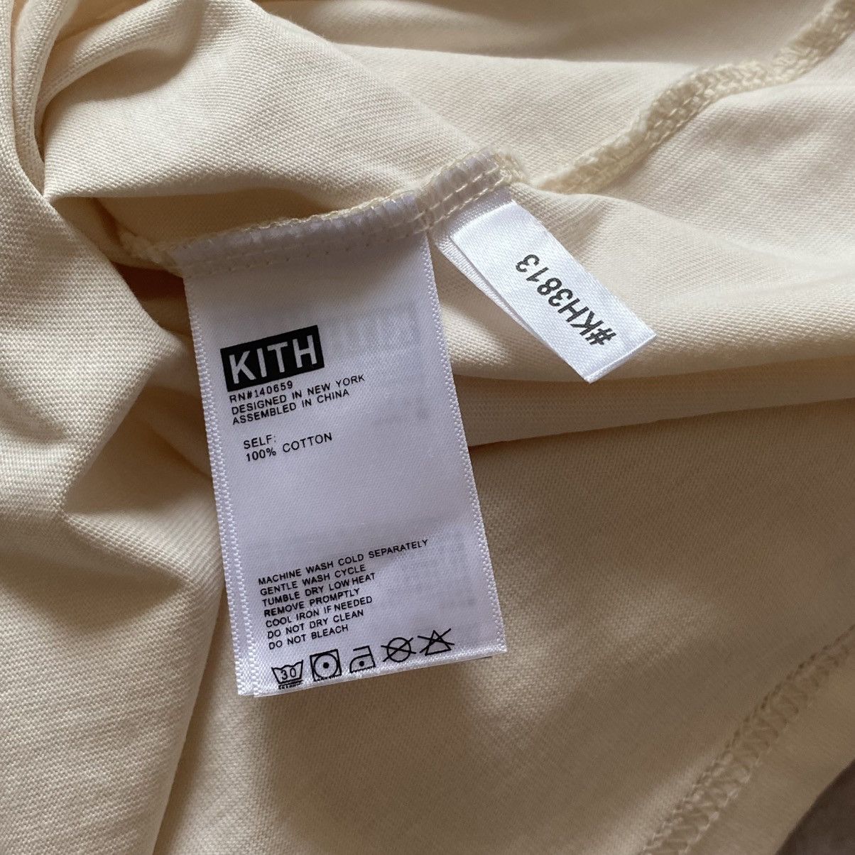 Kith Y2K Kith Beige Small Logo T-Shirt Tee Shirt japan Size US L / EU 52-54 / 3 - 4 Thumbnail