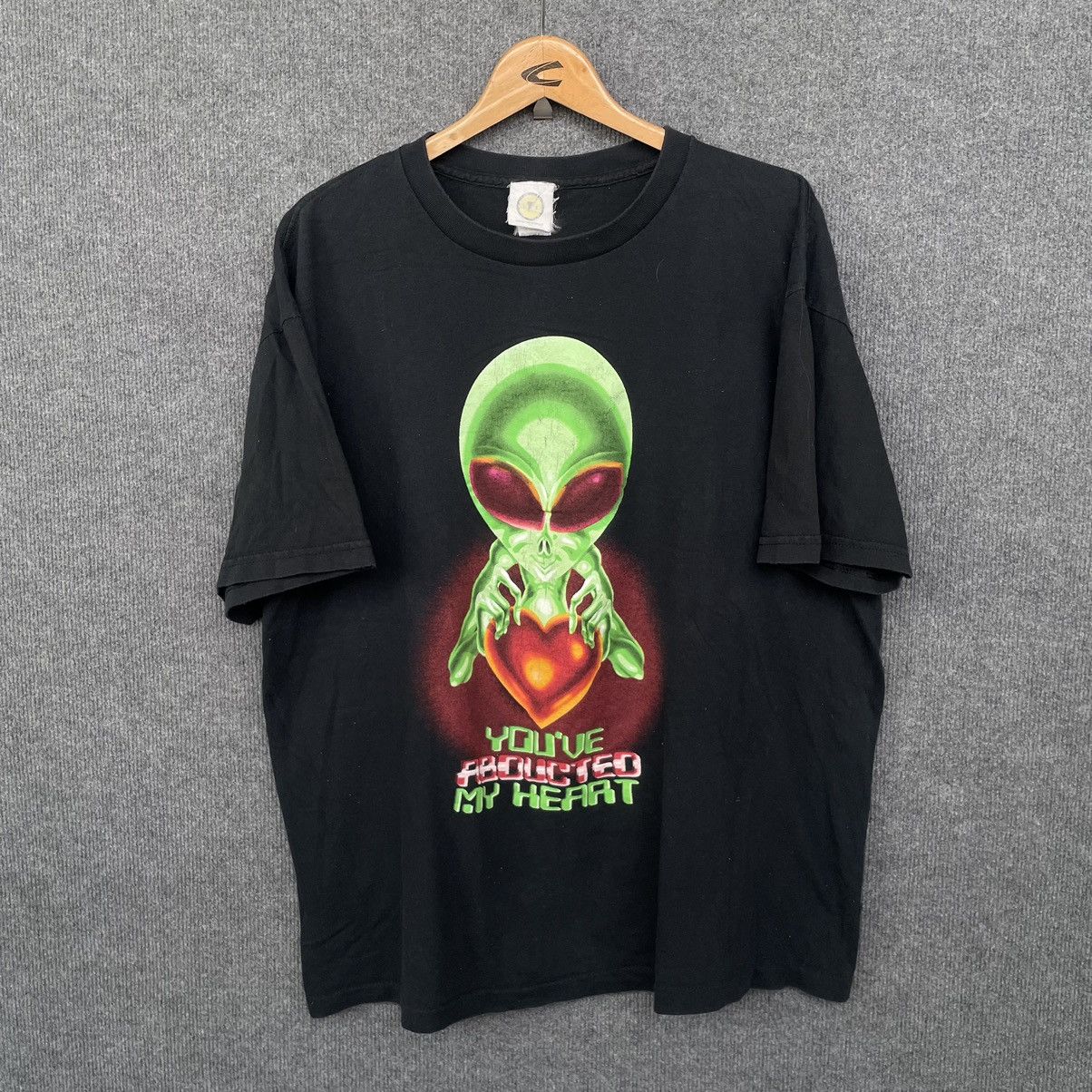 Vintage Vintage 1990s Alien You Have Abducted My Heart Skater Tee Size US XL / EU 56 / 4 - 1 Thumbnail