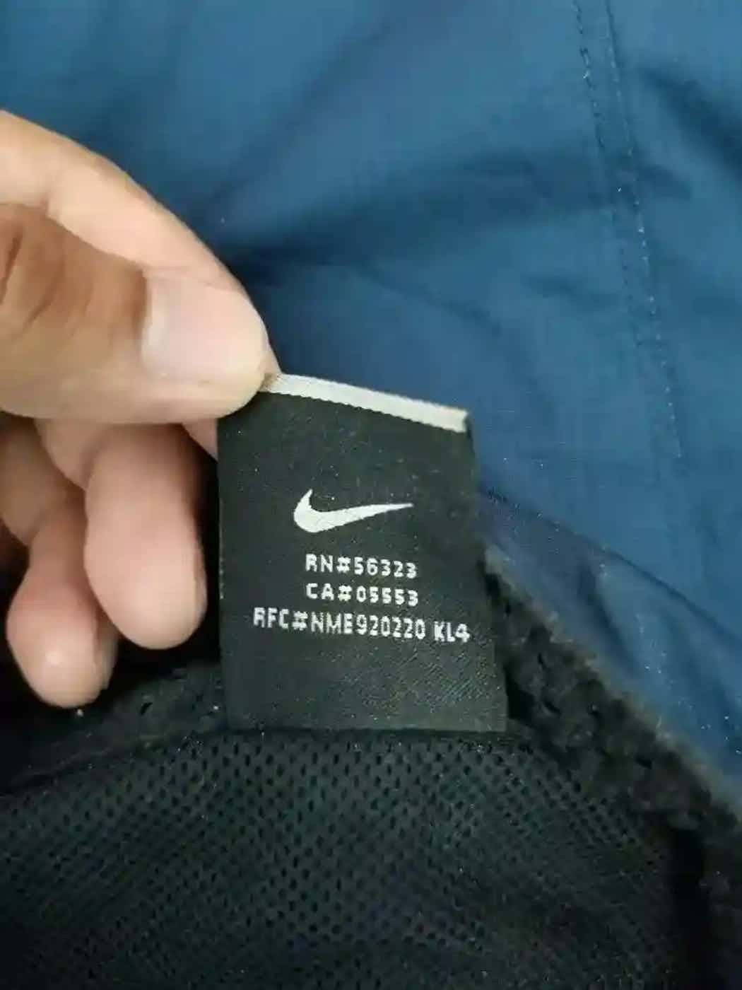 Nike Vintage Nike Vest Size US M / EU 48-50 / 2 - 3 Thumbnail