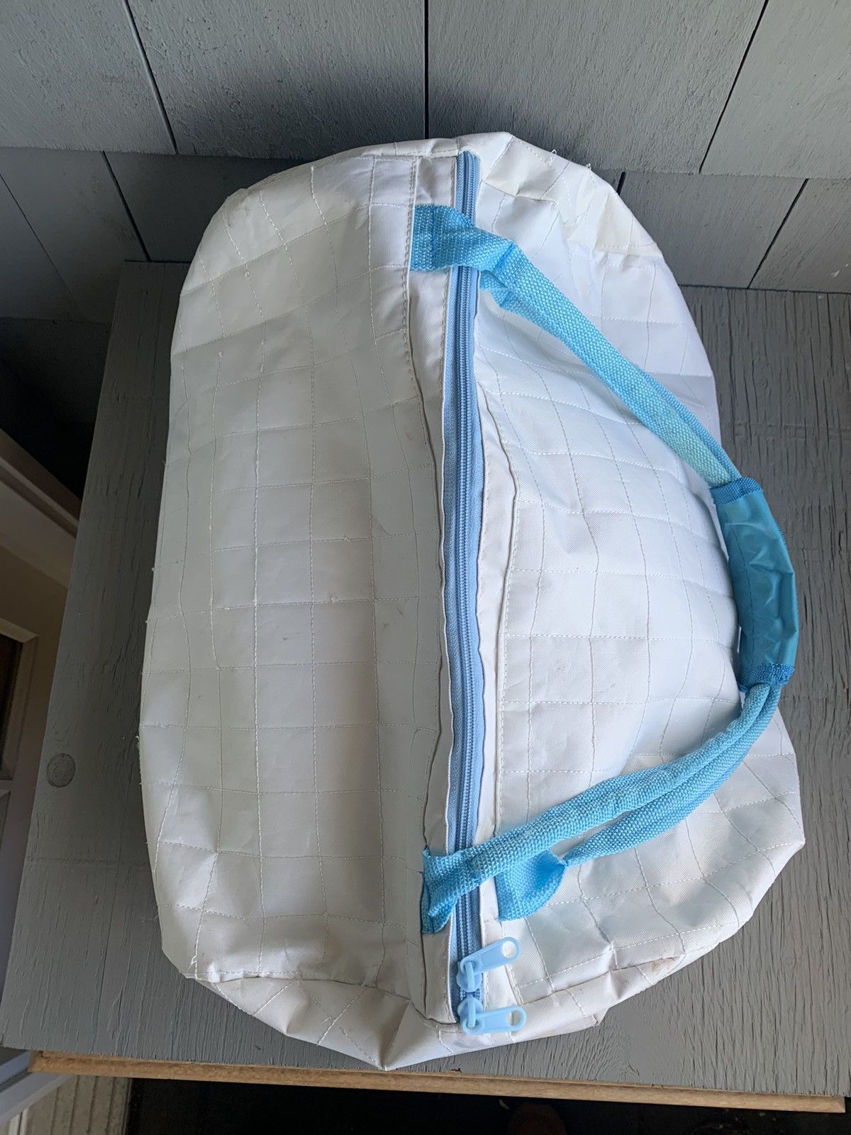 Disney × Vintage 2000s Club Penguin Duffle Bag Y2K Vintage Club Penguin Igloo Size ONE SIZE - 7 Thumbnail
