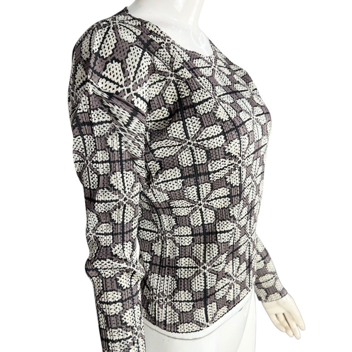 Pleats Please Issey Miyake Pleats Please Pleated Stretchable Body Fit Women’s Top Size L / US 10 / IT 46 - 2 Thumbnail