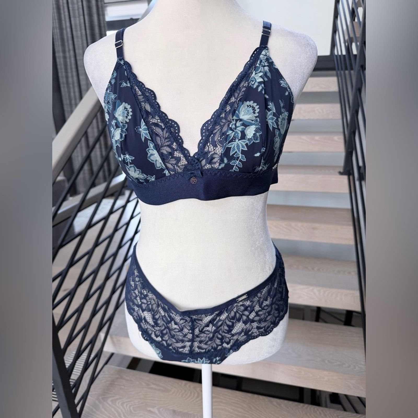Other Boho Navy Floral Lace Bralette & Brief Set Intimates size S Size ONE SIZE - 1 Thumbnail