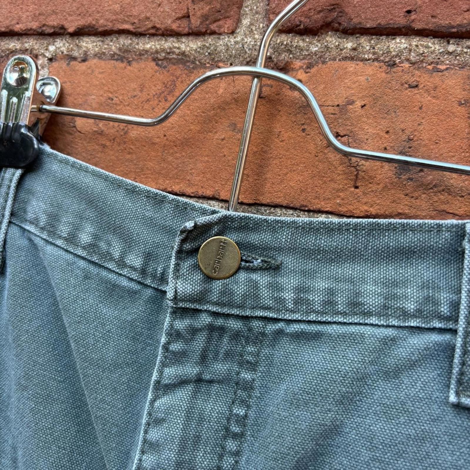 Carhartt vintage carhartt cargo jean shorts 36x9 Size US 36 / EU 52 - 2 Thumbnail
