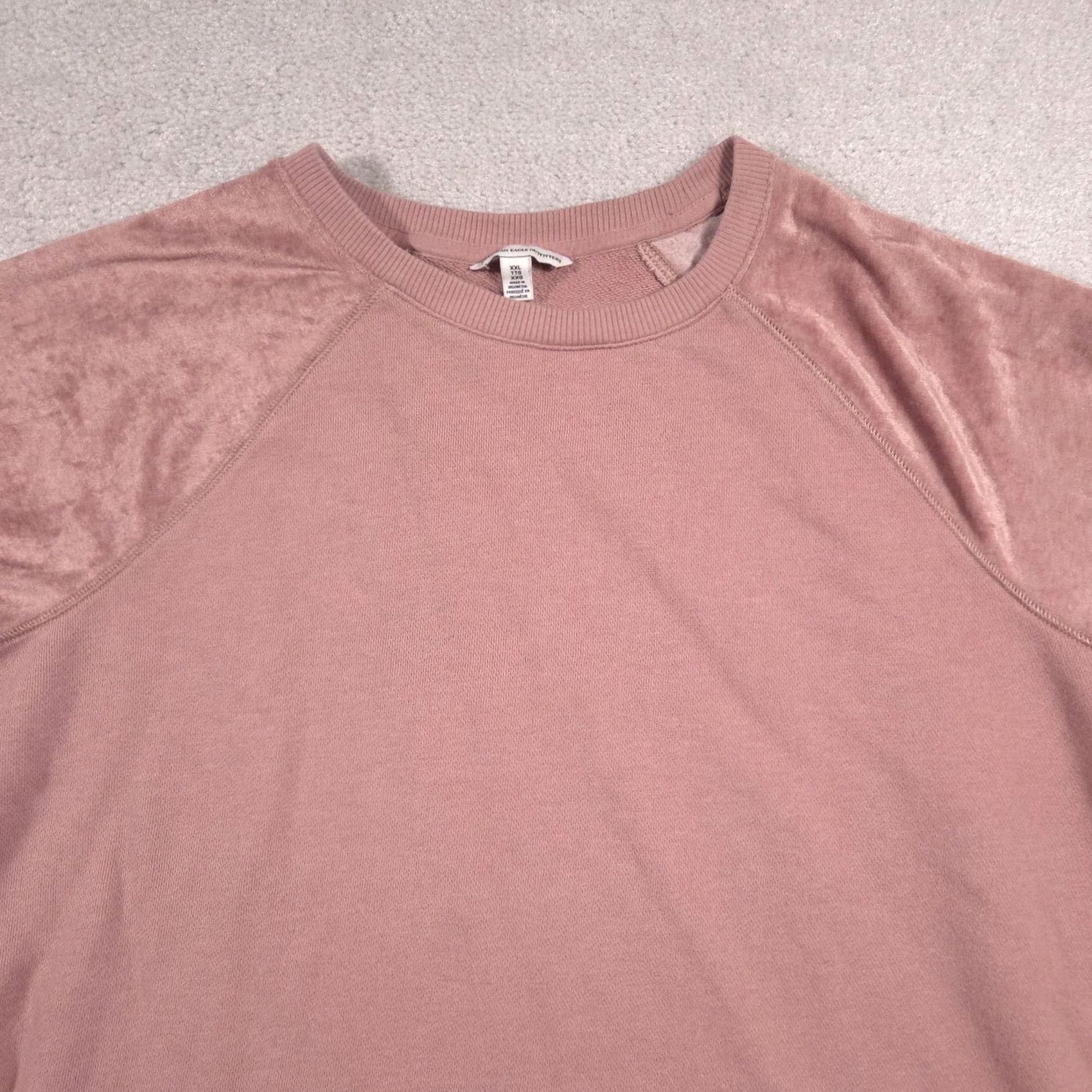 American Eagle Outfitters VINTAGE American Eagle Outfitters Shirt Womens XXL Pink Velour Raglan Sleeve Crewneck Size XXL / US 16-18 / IT 52-54 - 3 Thumbnail