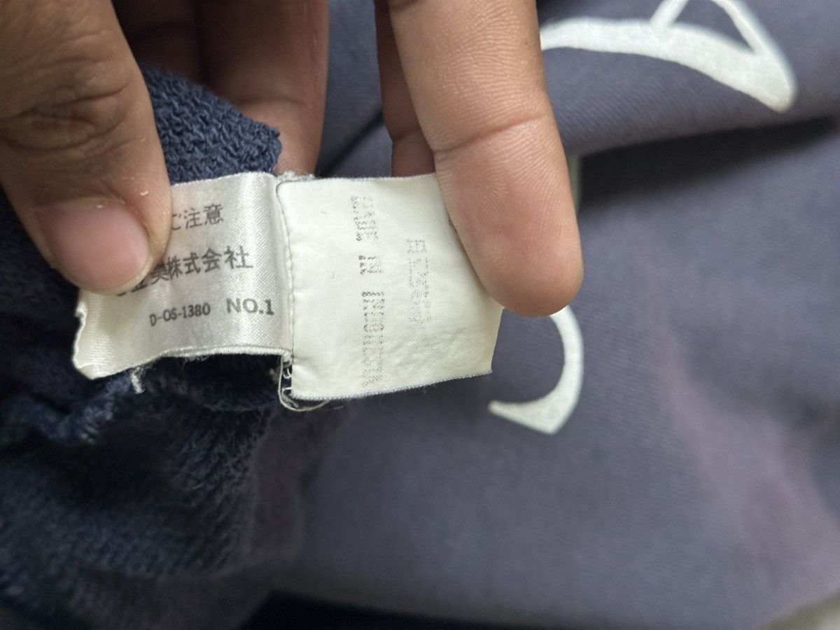 Chaps Ralph Lauren × Ralph Lauren Vintage Chaps Ralph Lauren Flag Thrashed Sweatshirt Size US L / EU 52-54 / 3 - 5 Thumbnail