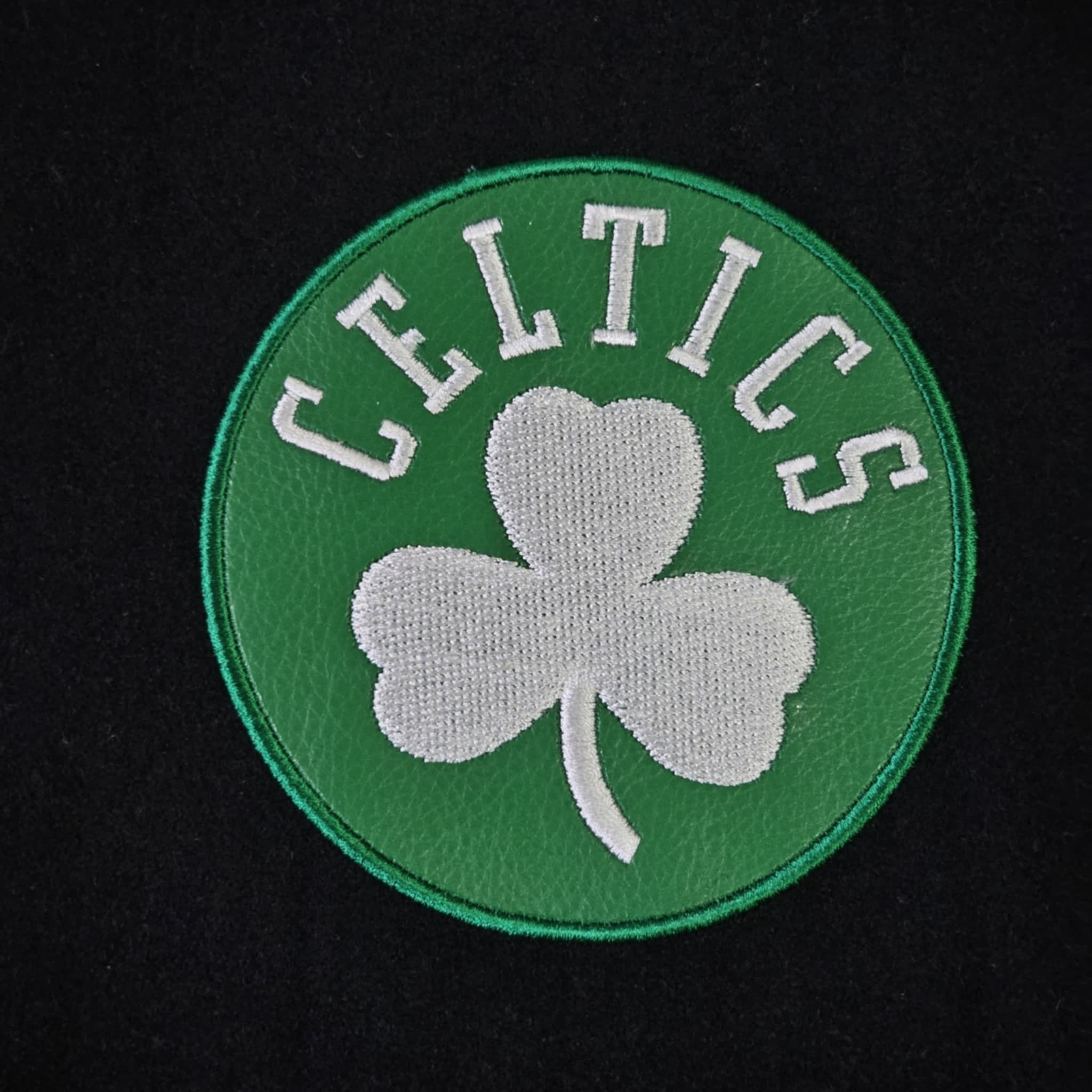 Jeff Hamilton × NBA × Vintage Boston Celtics Vintage Y2K Jeff Hamilton Reversible Jacket Size US XXL / EU 58 / 5 - 5 Thumbnail