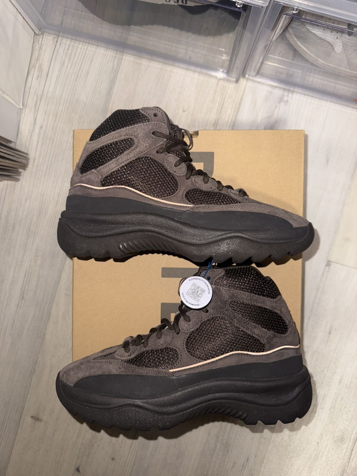 Adidas × Kanye West Adidas Yeezy Desert Boot Oil Size US 9.5 / EU 42-43 - 2 Thumbnail