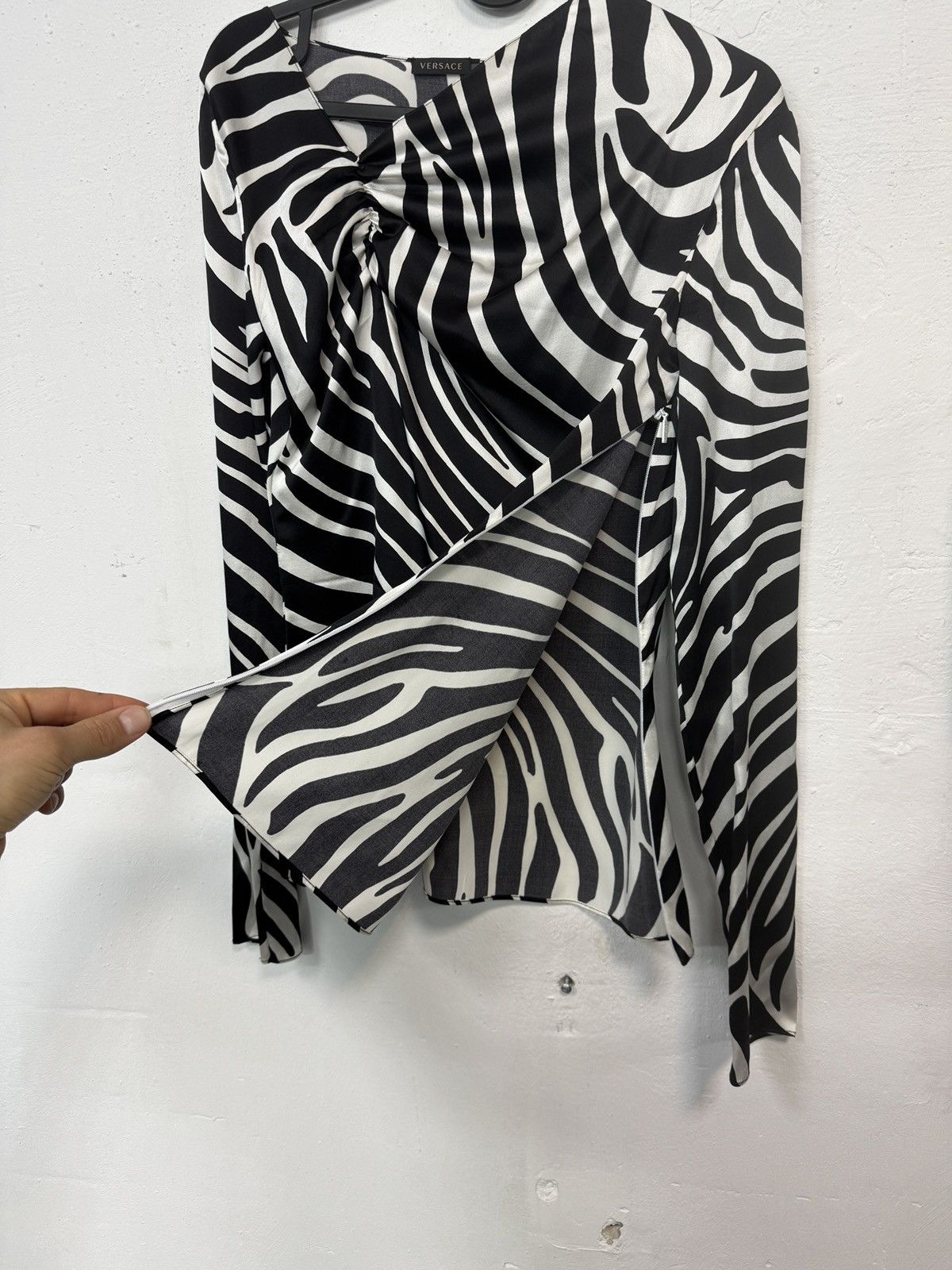 Versace Versace Silk Shirt Zebra Print Size M / US 6-8 / IT 42-44 - 6 Thumbnail