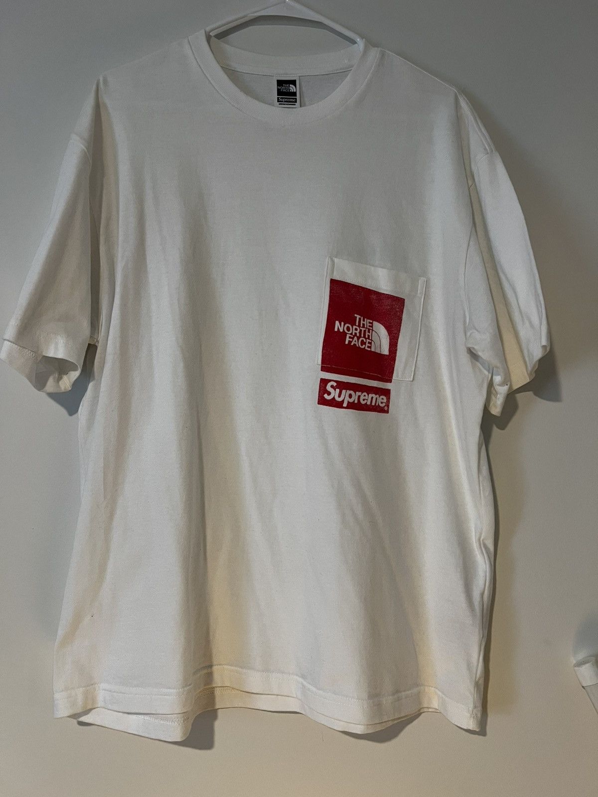 Pocket Tee Supreme North Face White Tee Supreme The North Face