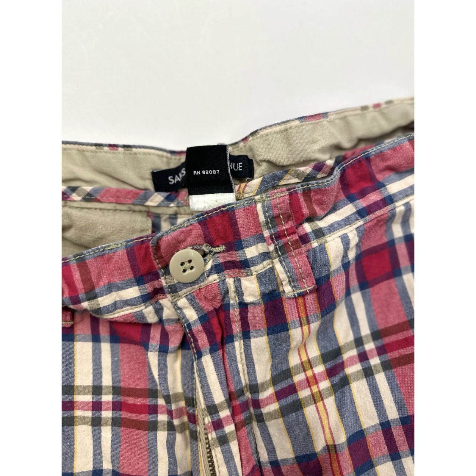 Saks Fifth Avenue VINTAGE Saks Fifth Ave Shorts Mens 34 Red Plaid Chino Size US 34 / EU 50 - 3 Thumbnail