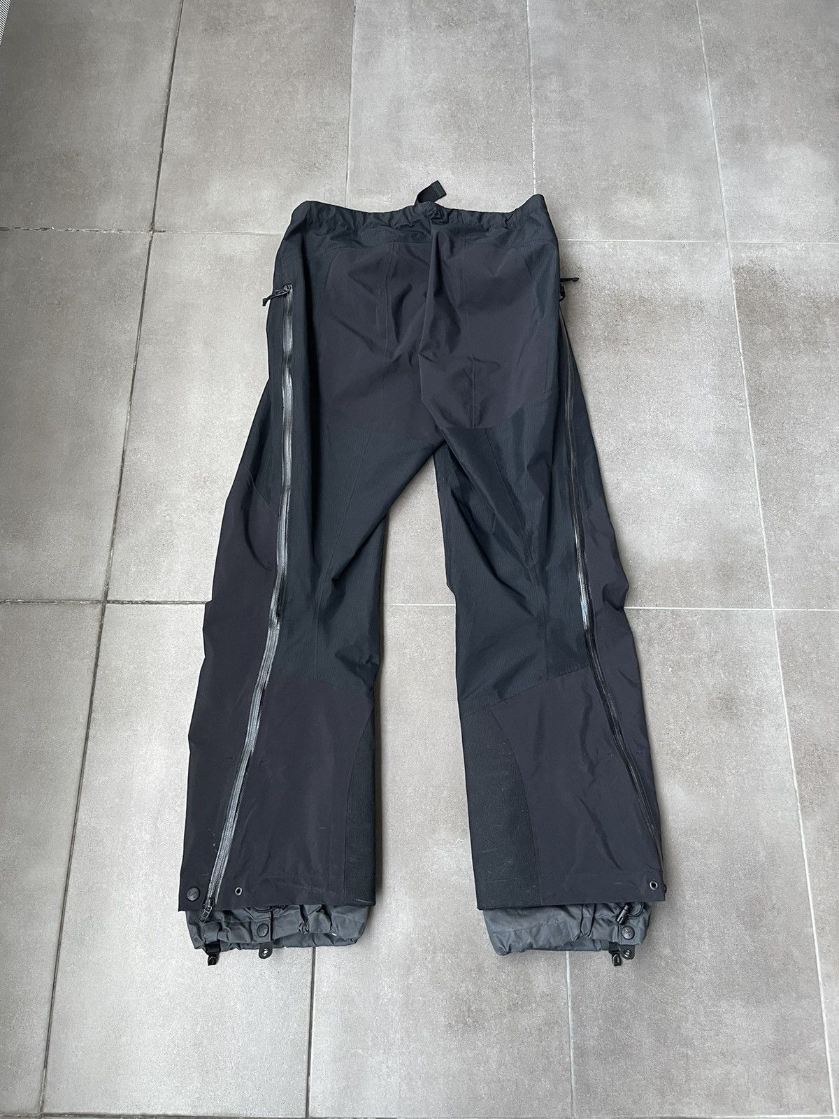 Arc'teryx Arc'Teryx Beta AR Technical Full Zipped Black Ski Pants Size US 32 / EU 48 - 16 Thumbnail