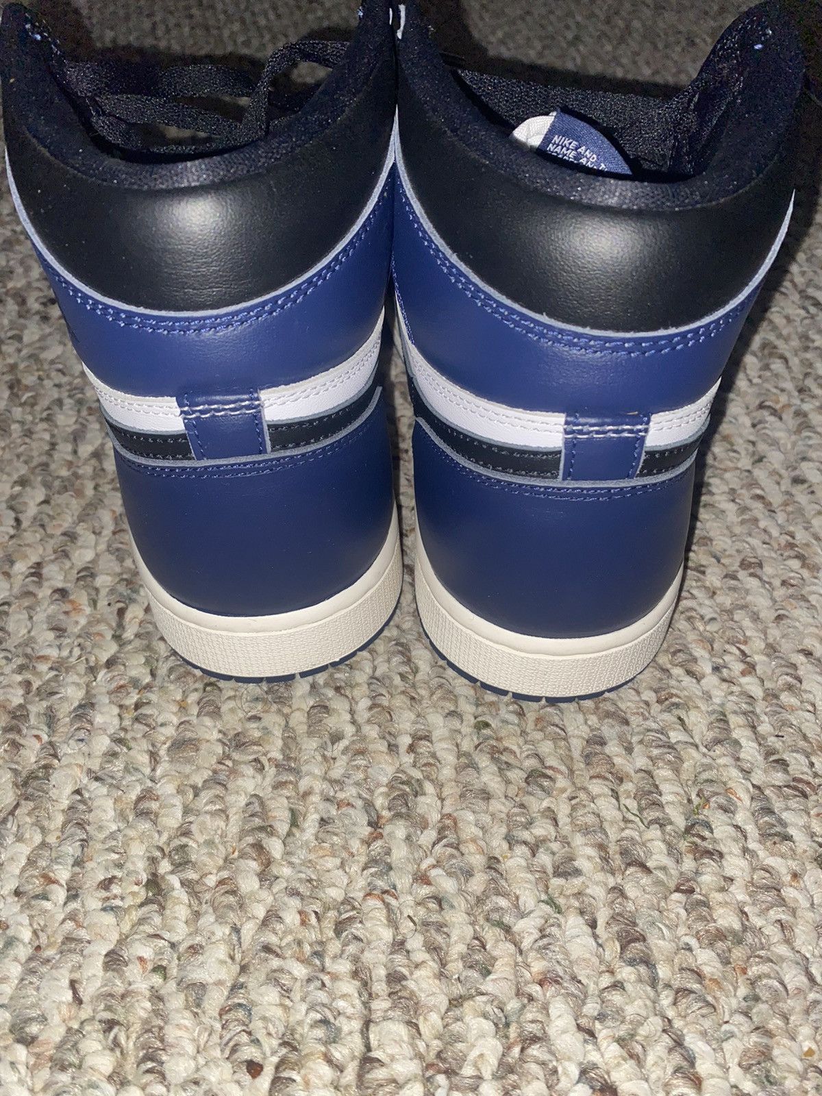 Jordan Brand × Nike Jordan 1 Retro High Og Midnight Navy Size US 9.5 / EU 42-43 - 5 Thumbnail