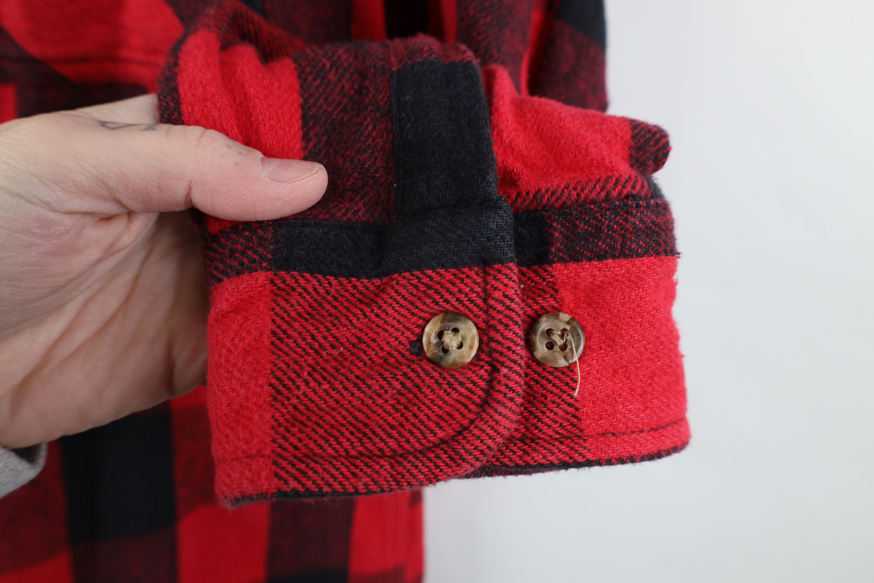 Vintage Vintage 90s Streetwear Heavyweight Button Shirt Red Plaid Size US L / EU 52-54 / 3 - 4 Thumbnail