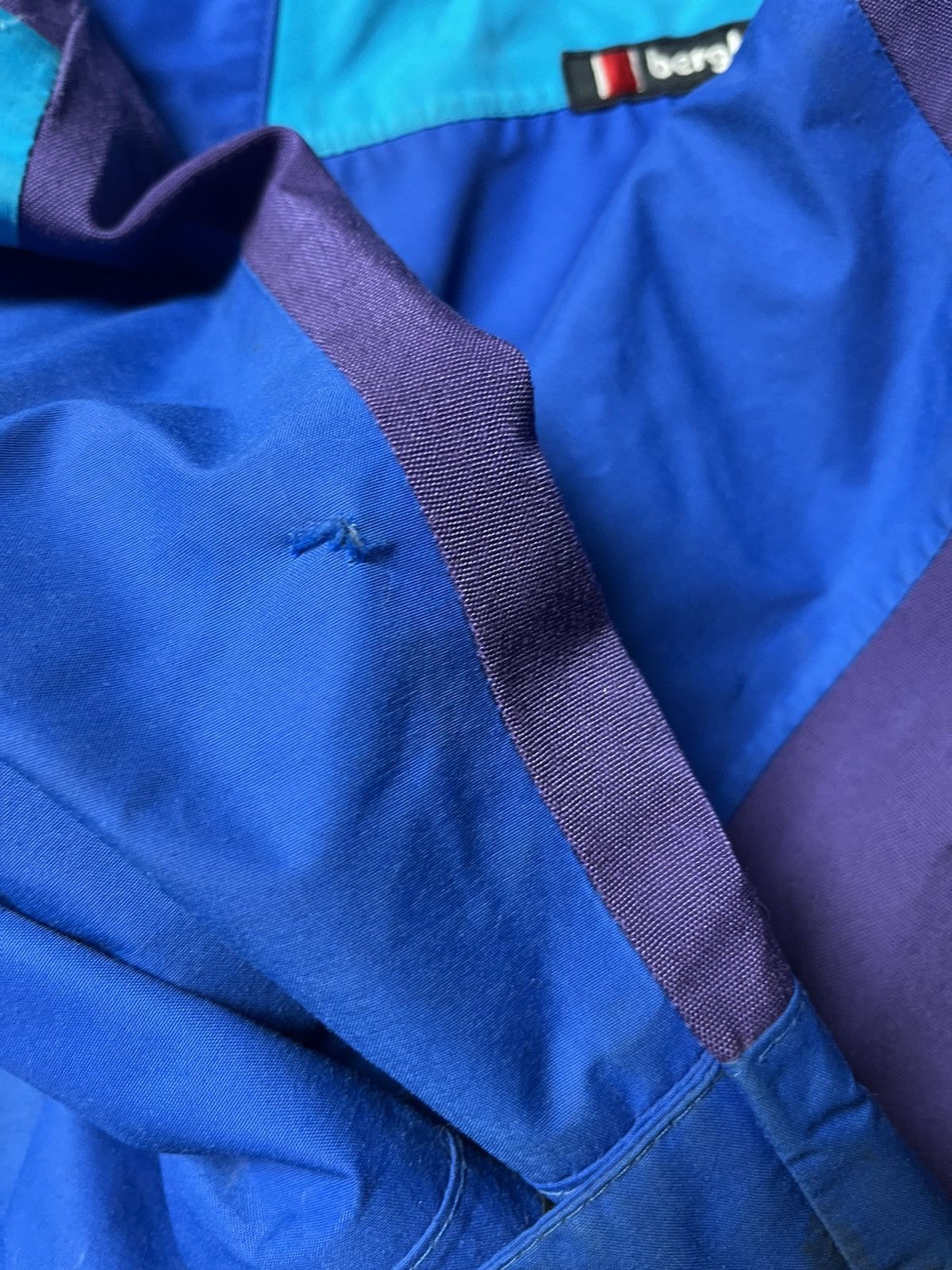 Berghaus Vintage Berghaus Gore-Tex Trango Extrem 7000 Jacket Large Size US L / EU 52-54 / 3 - 8 Thumbnail