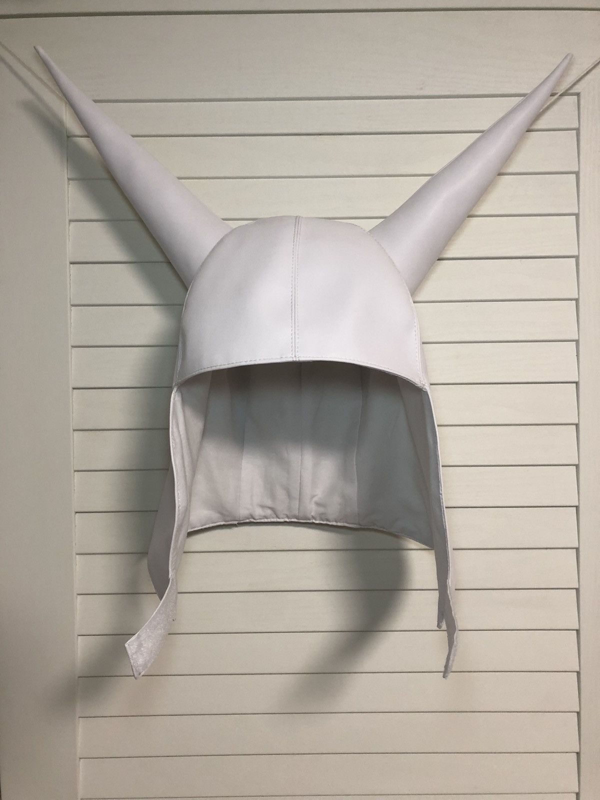 Playboi Carti White Devil Horns Hat (Playboi Carti, Ecco2k’s style) Size ONE SIZE - 8 Thumbnail