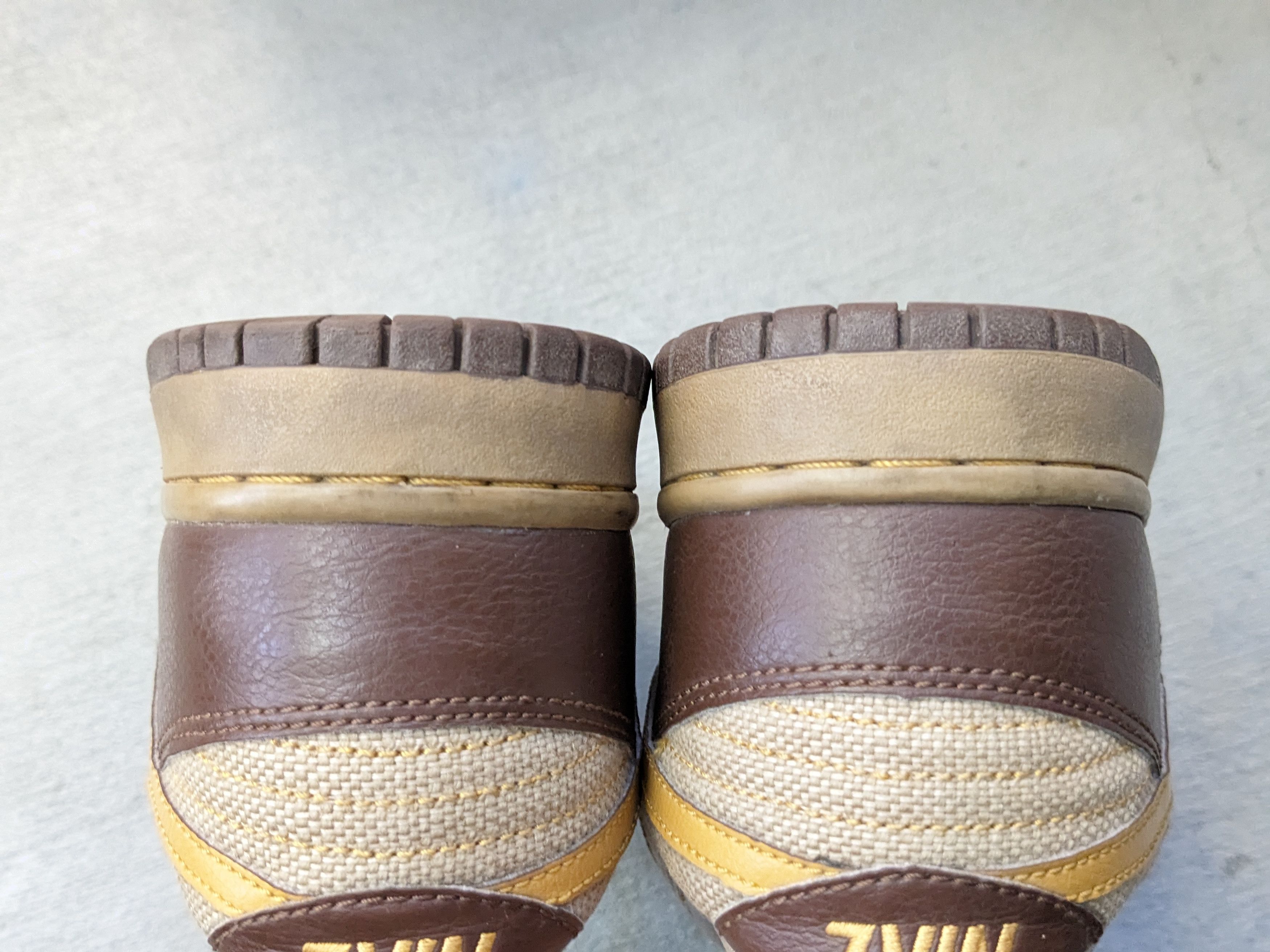 Nike Nike SB Dunk Low 6.0 Dark Brown Tan Mocha 8.5 314142-271 Size US 8.5 / EU 41-42 - 14 Thumbnail