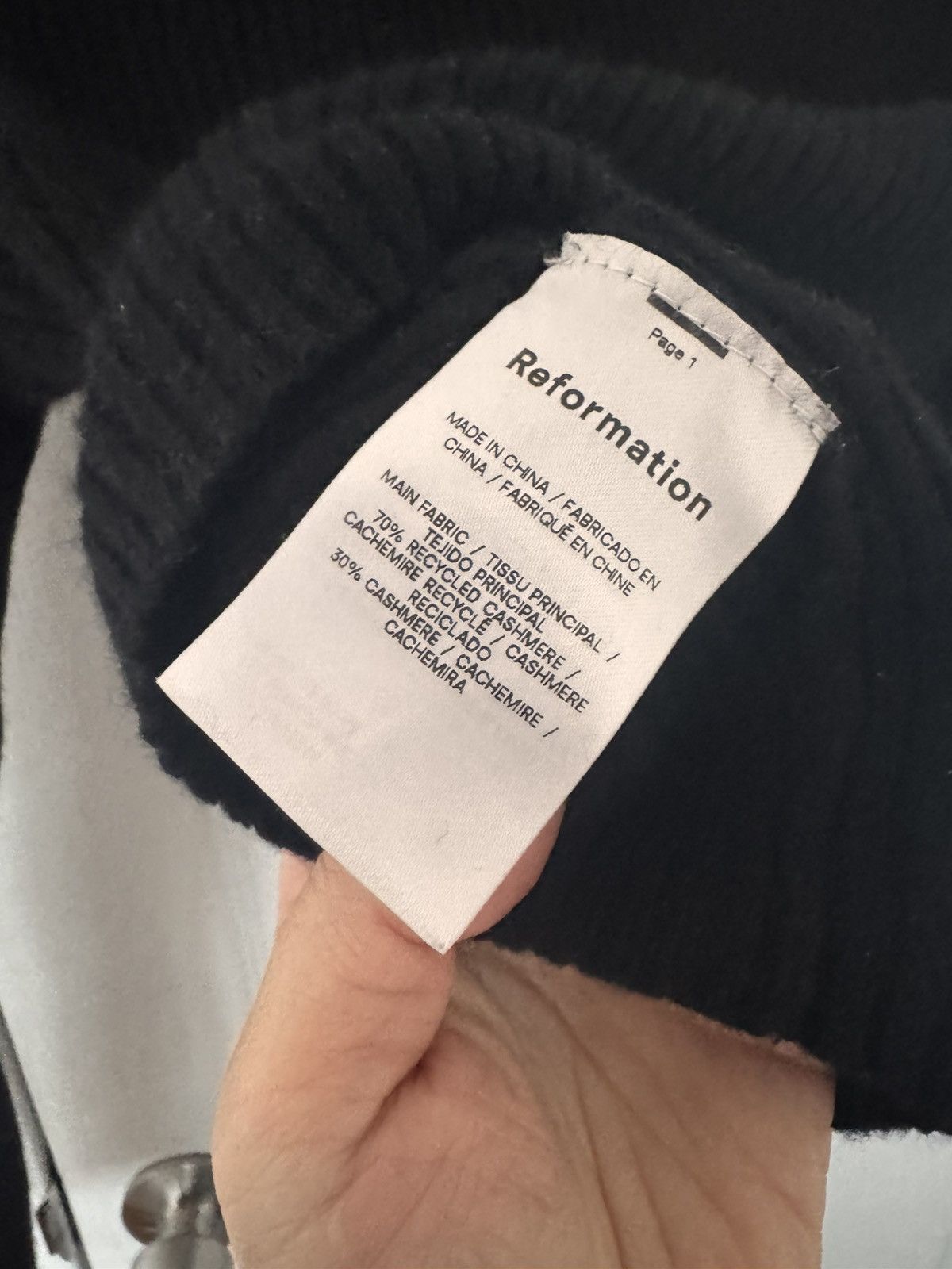 Reformation reformation cashmere sweater cropped V neck size M Size M / US 6-8 / IT 42-44 - 6 Thumbnail