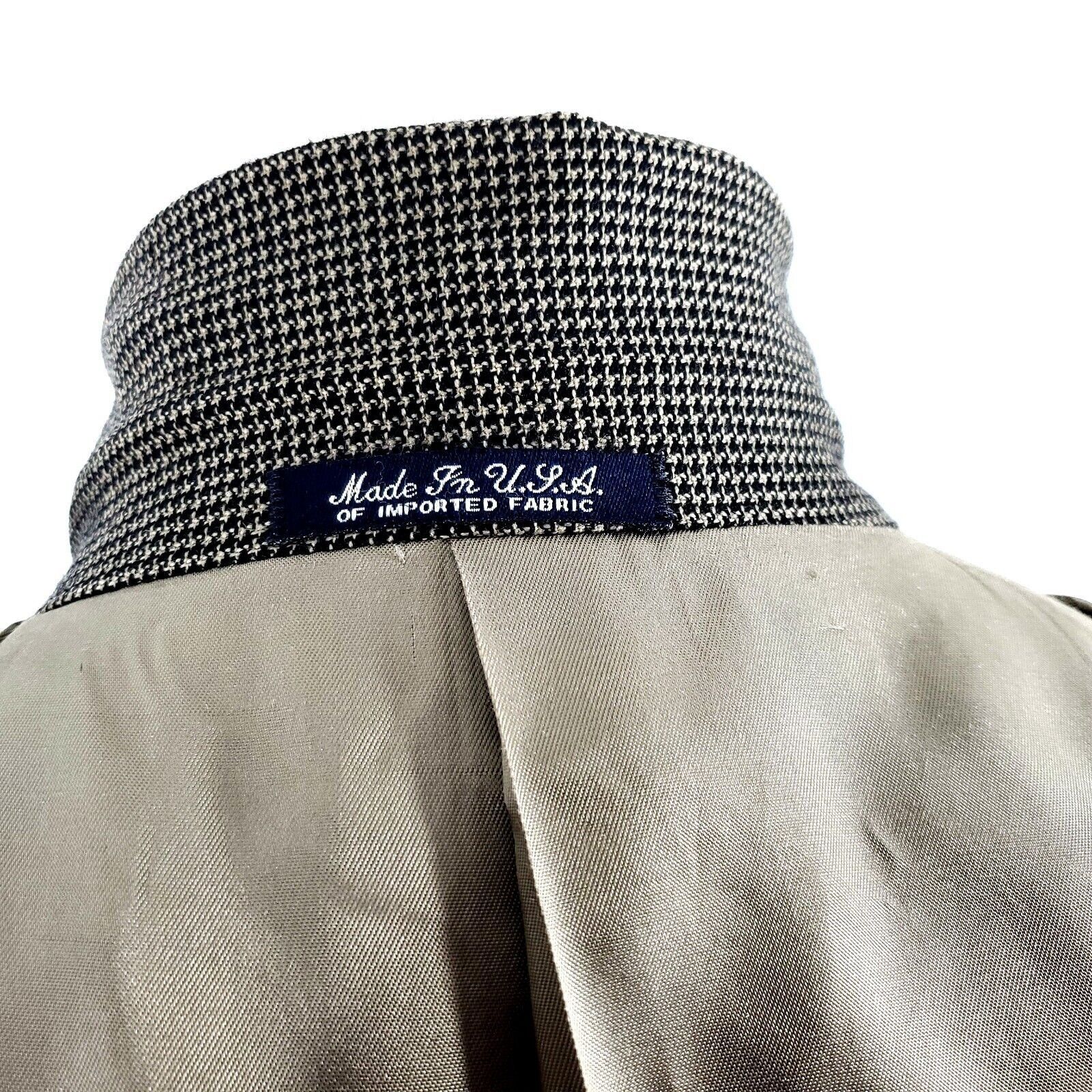 Austin Reed Austin Reed Heavy Textured Wool 2 Button Sport Coat 38R Blac Size 38R - 11 Thumbnail